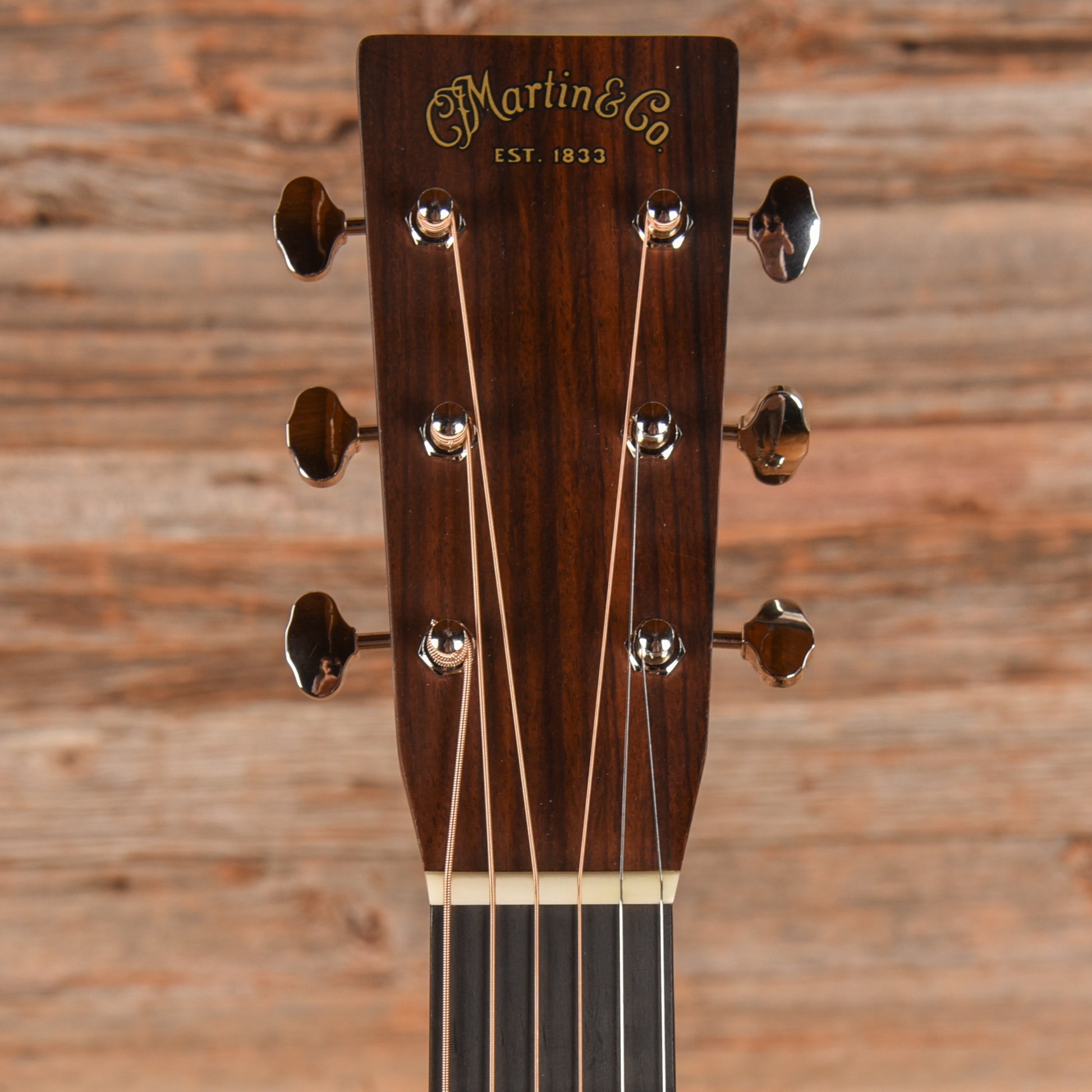 Martin Standard Series OM-28 Sunburst 2021