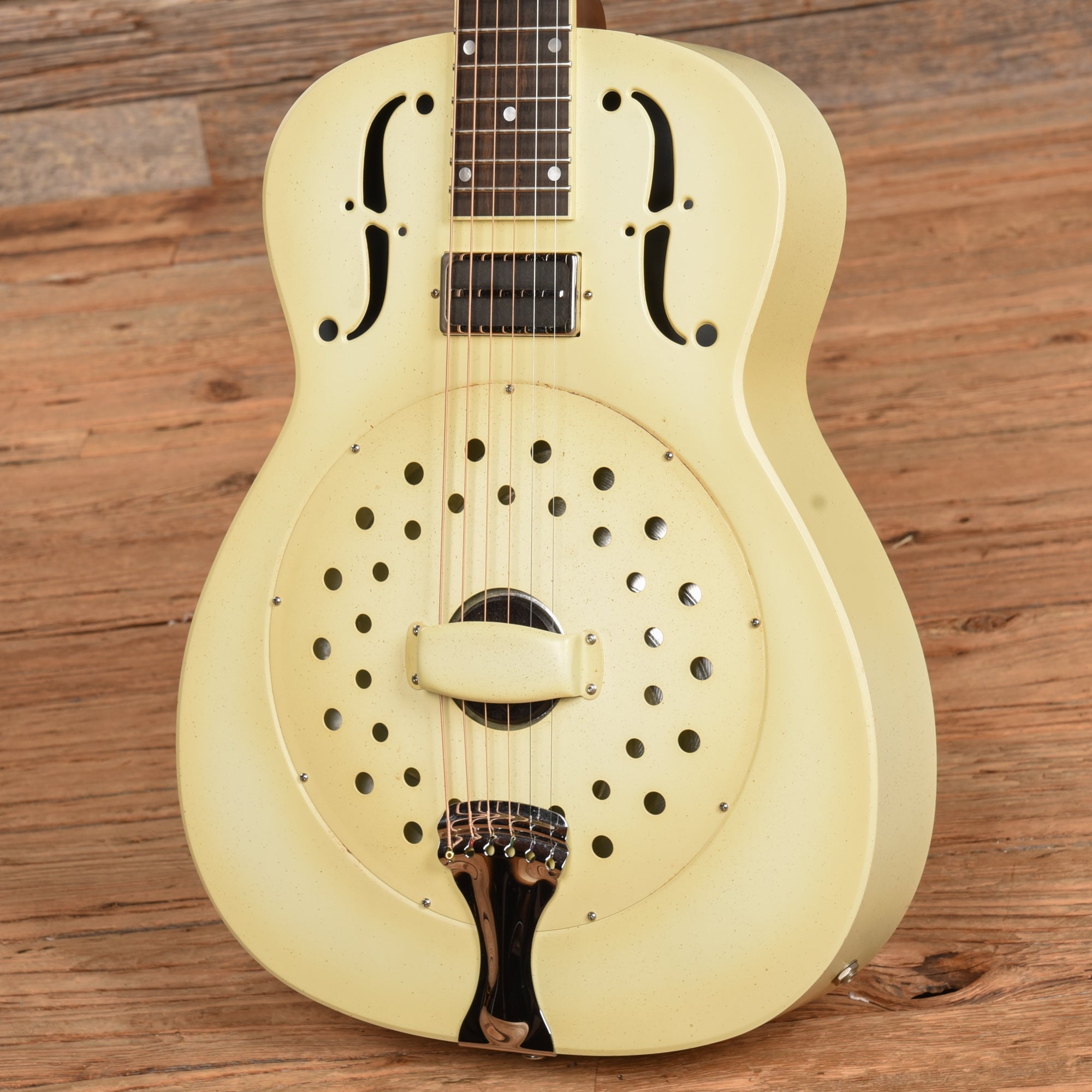 National Collegian Deluxe Ivory 2020