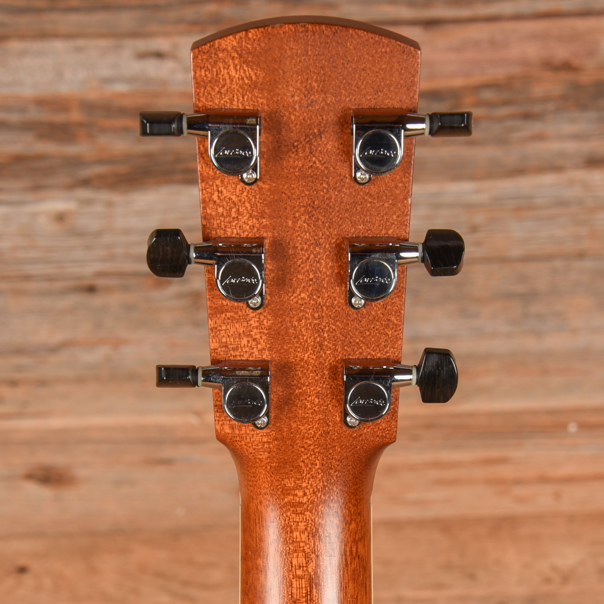 Larrivee P-05 Spruce/Mahogany Parlor Natural 2004