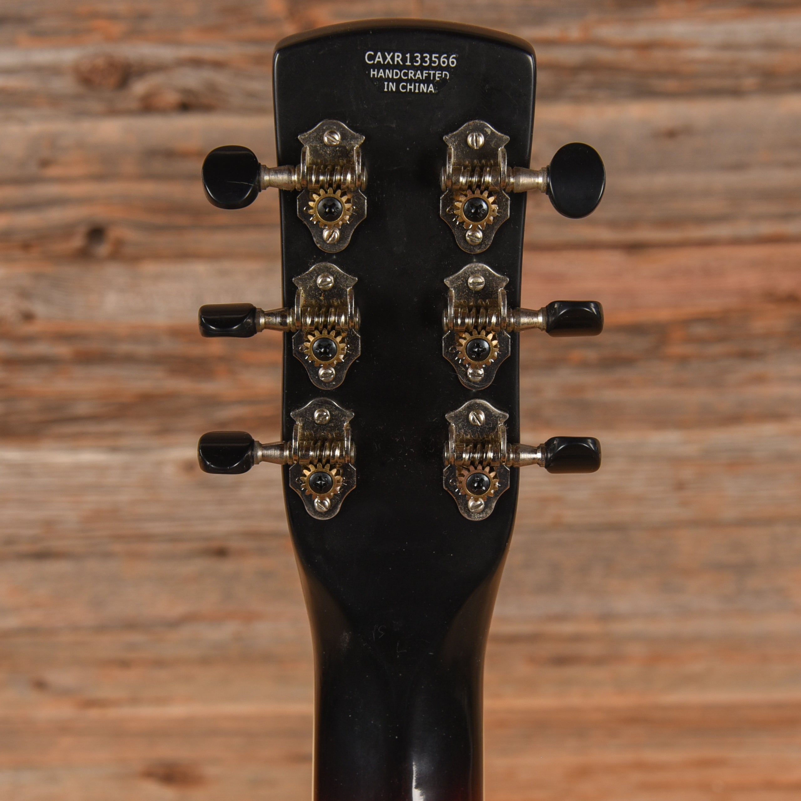 Gretsch G9220 Bobtail Round-Neck Acoustic Electric Sunburst