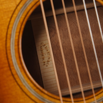 Martin Custom Shop 00-18 Style Grand Concert Sitka Spruce VTS/Quilted Pommele Sapele 1935 Sunburst
