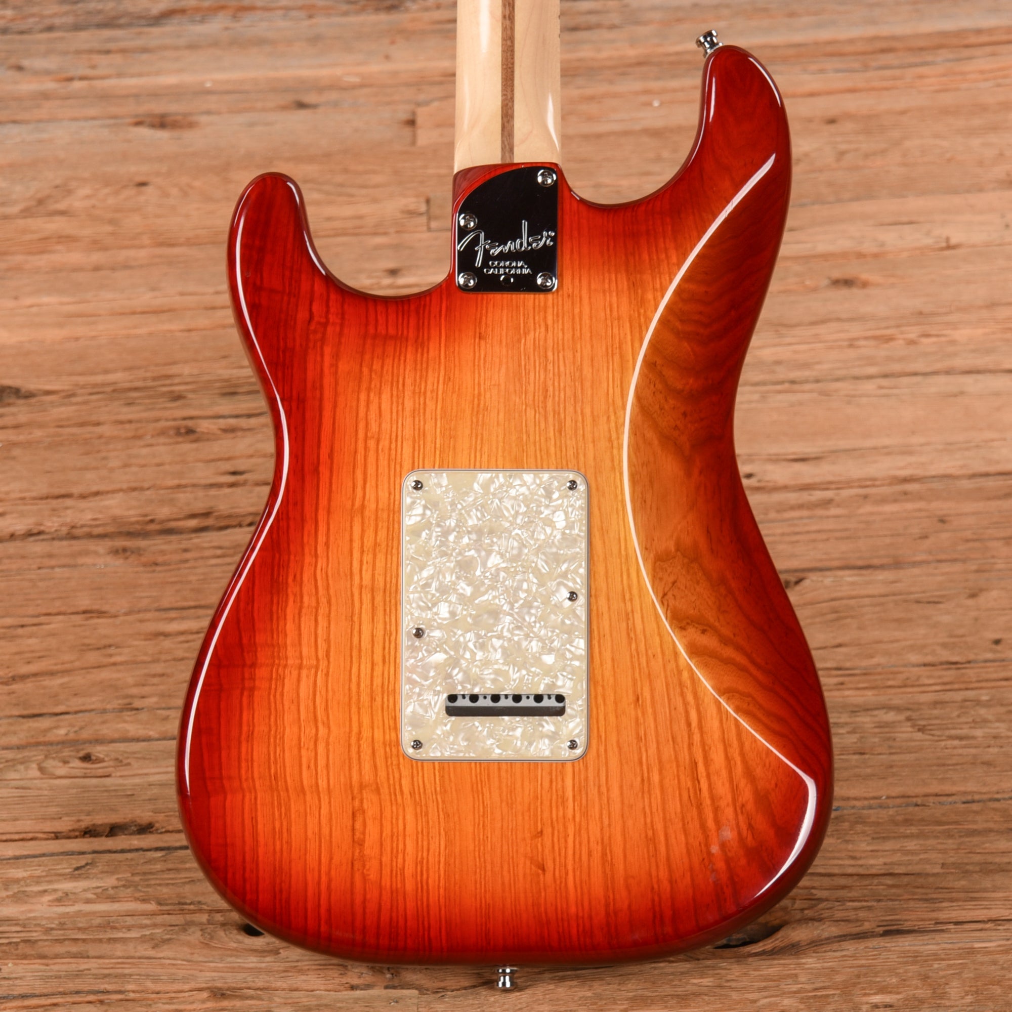 Fender American Deluxe Stratocaster Cherry Sunburst 2008