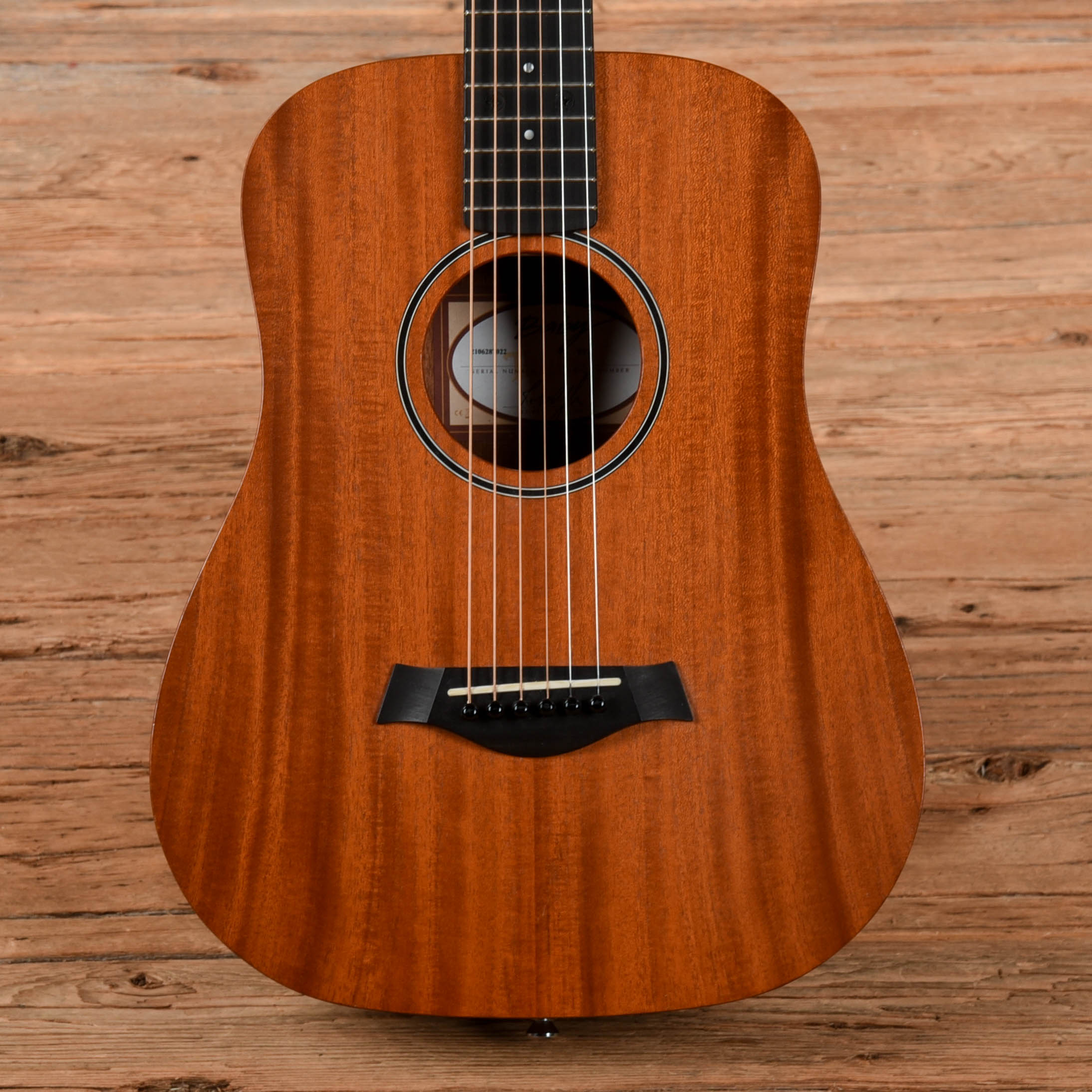 Taylor BT2e Baby Taylor Mahogany Natural