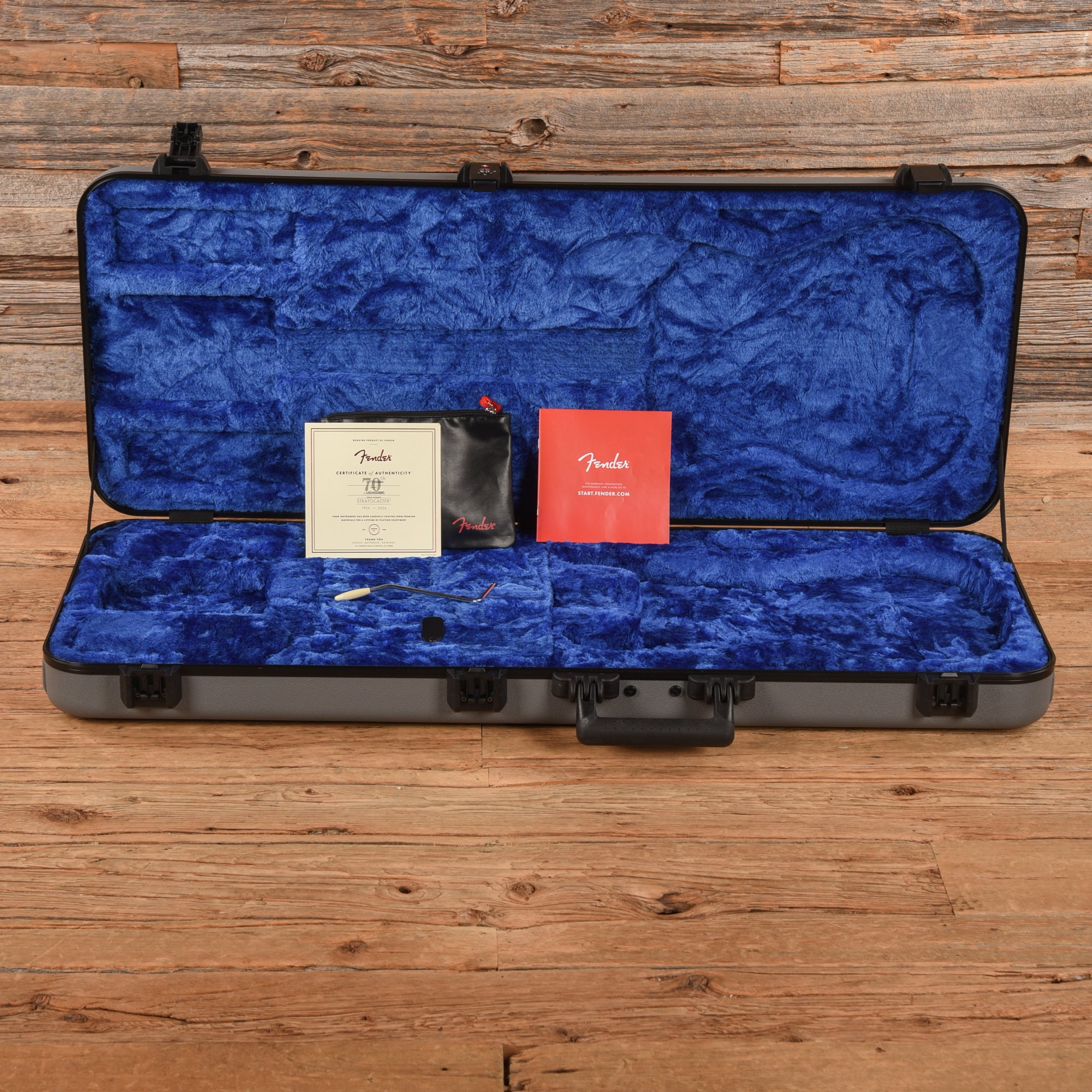 Fender 70th Anniversary American Professional II Stratocaster Comet Burst 2024