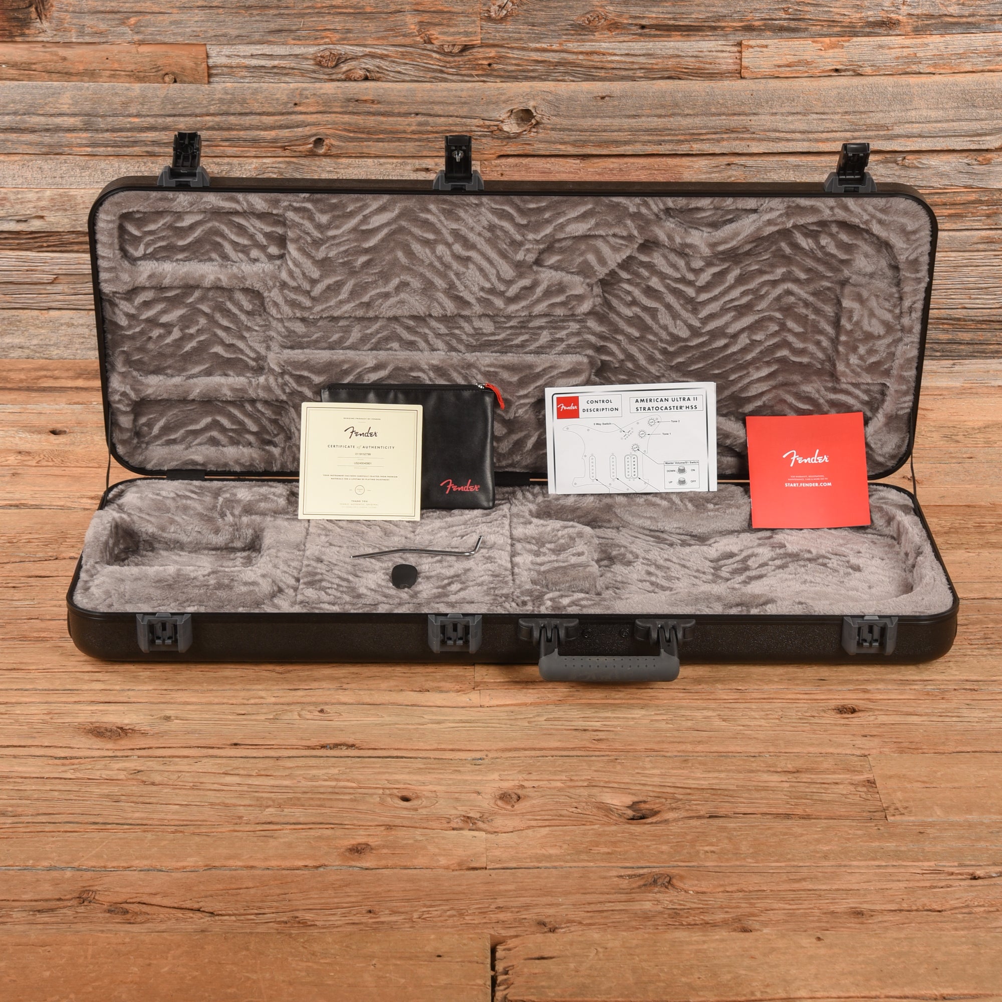 Fender American Ultra II Stratocaster HSS Sinister Red 2024