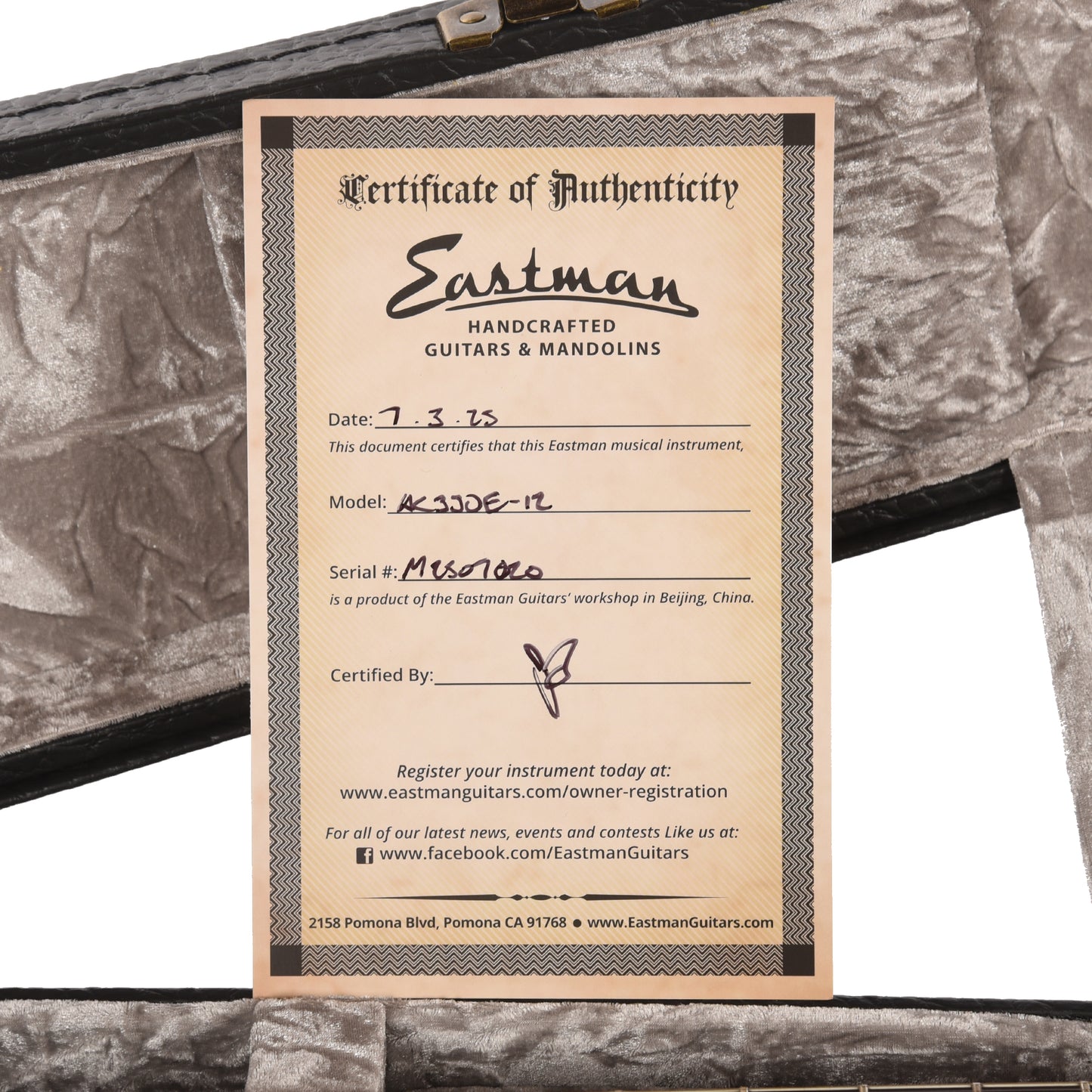 Eastman AC330E-12 Sitka/Mahogany Jumbo 12-String Natural w/Fishman Pickup