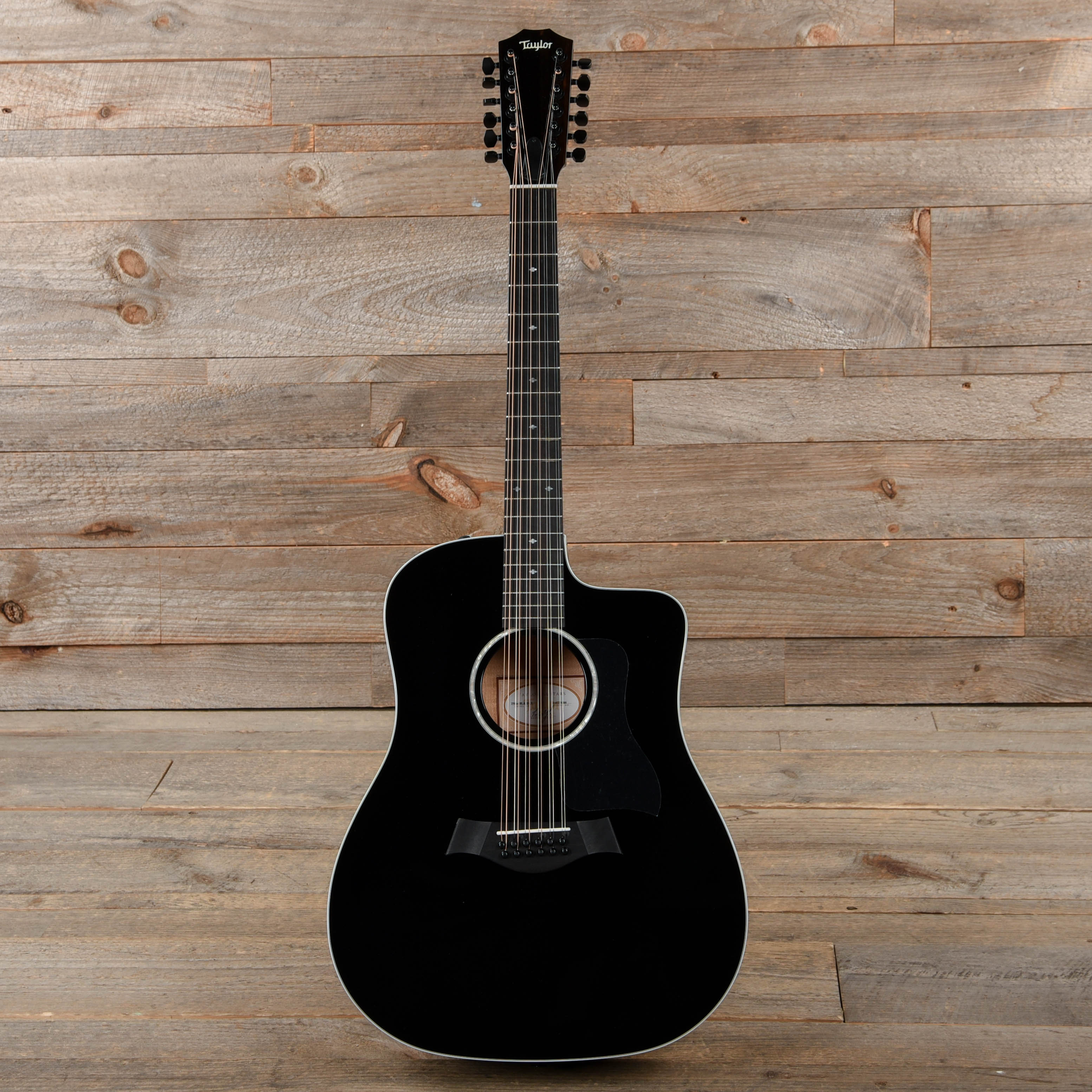 Taylor 250ce-BLK Deluxe 12-String Dreadnought Sitka/Maple Black ES2