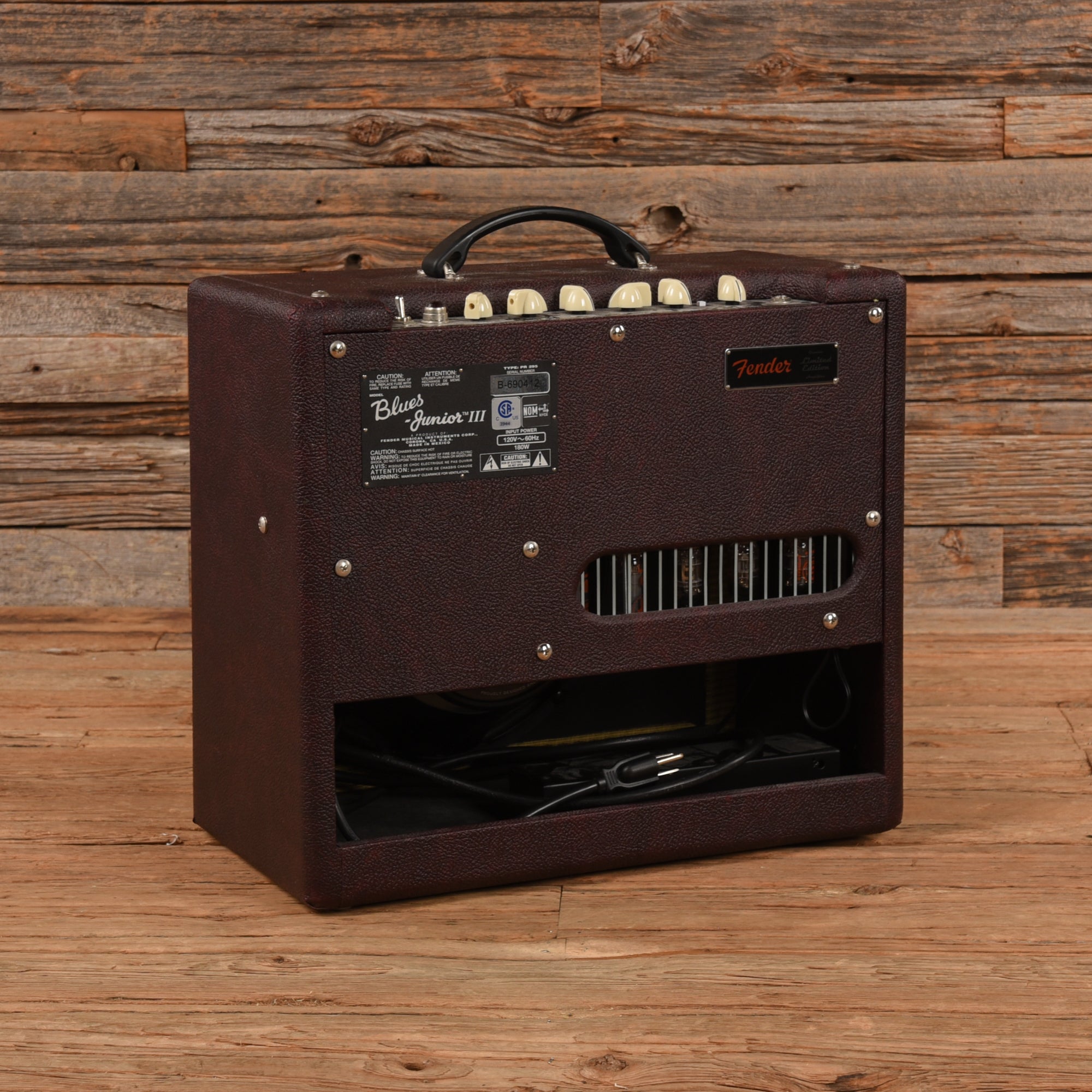 Blues Junior III BRN C12N