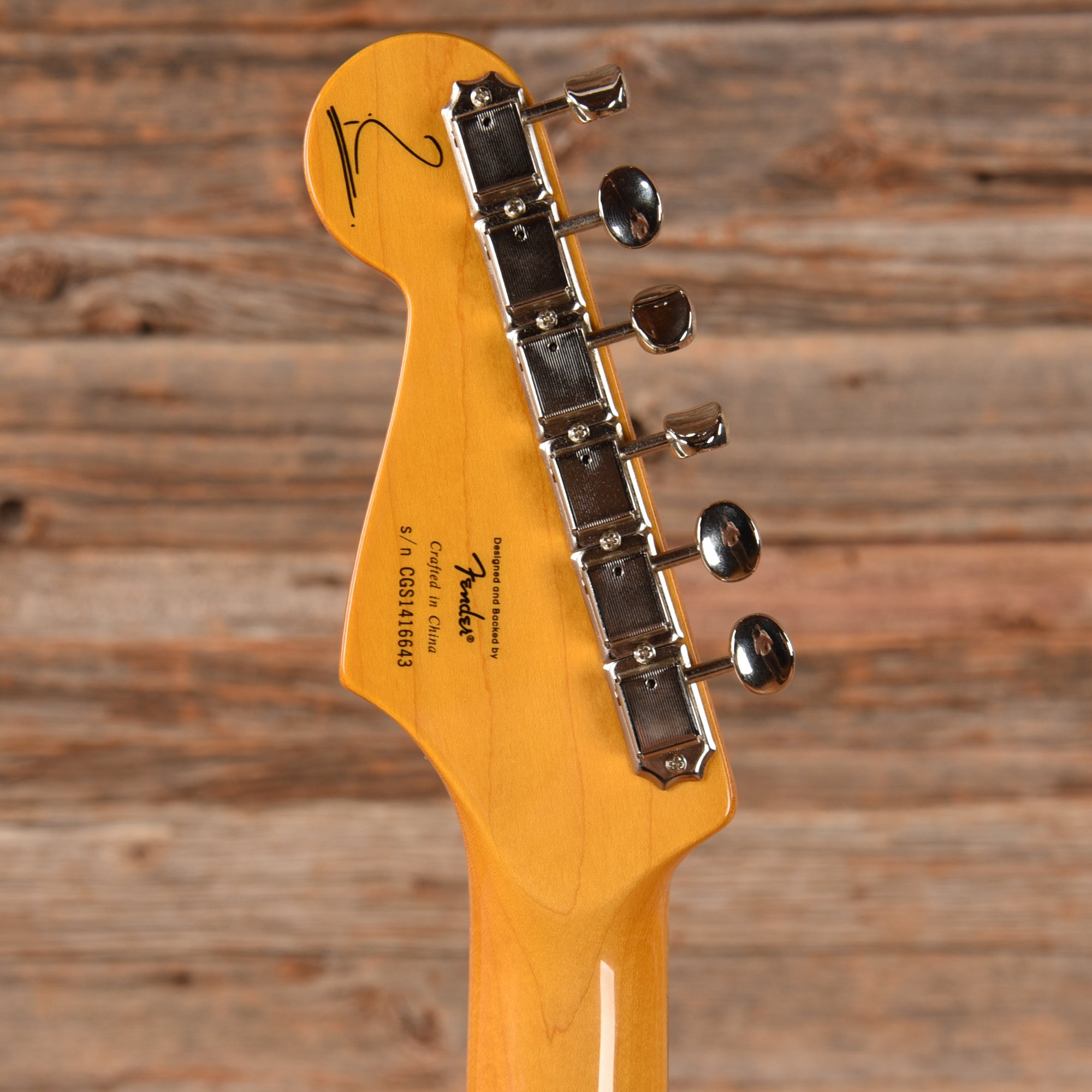 Squier Simon Neil Classic Vibe Stratocaster 60s Fiesta Red 2014