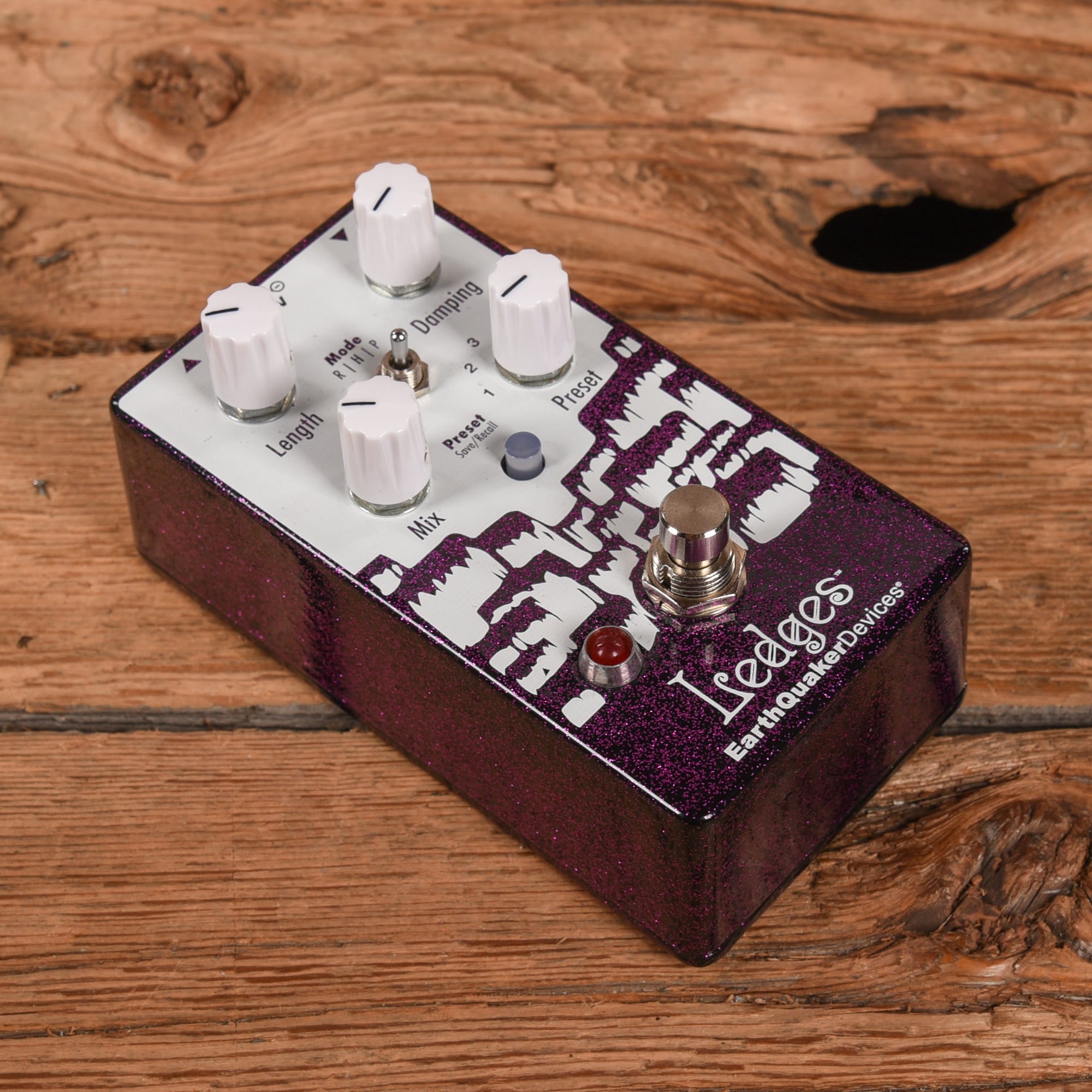 Earthquaker Devices Tri-Dimensional Reverberation Machine