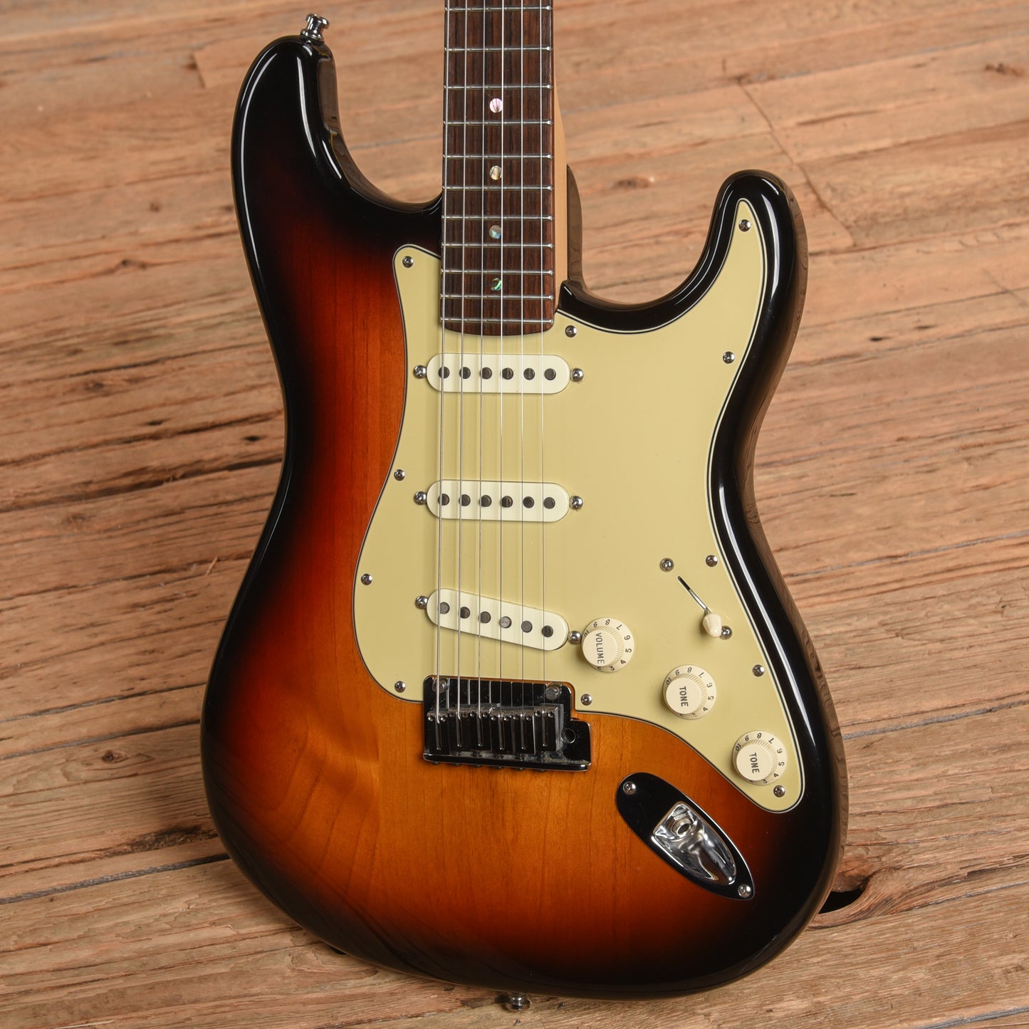 Fender American Deluxe Stratocaster Sunburst 2006