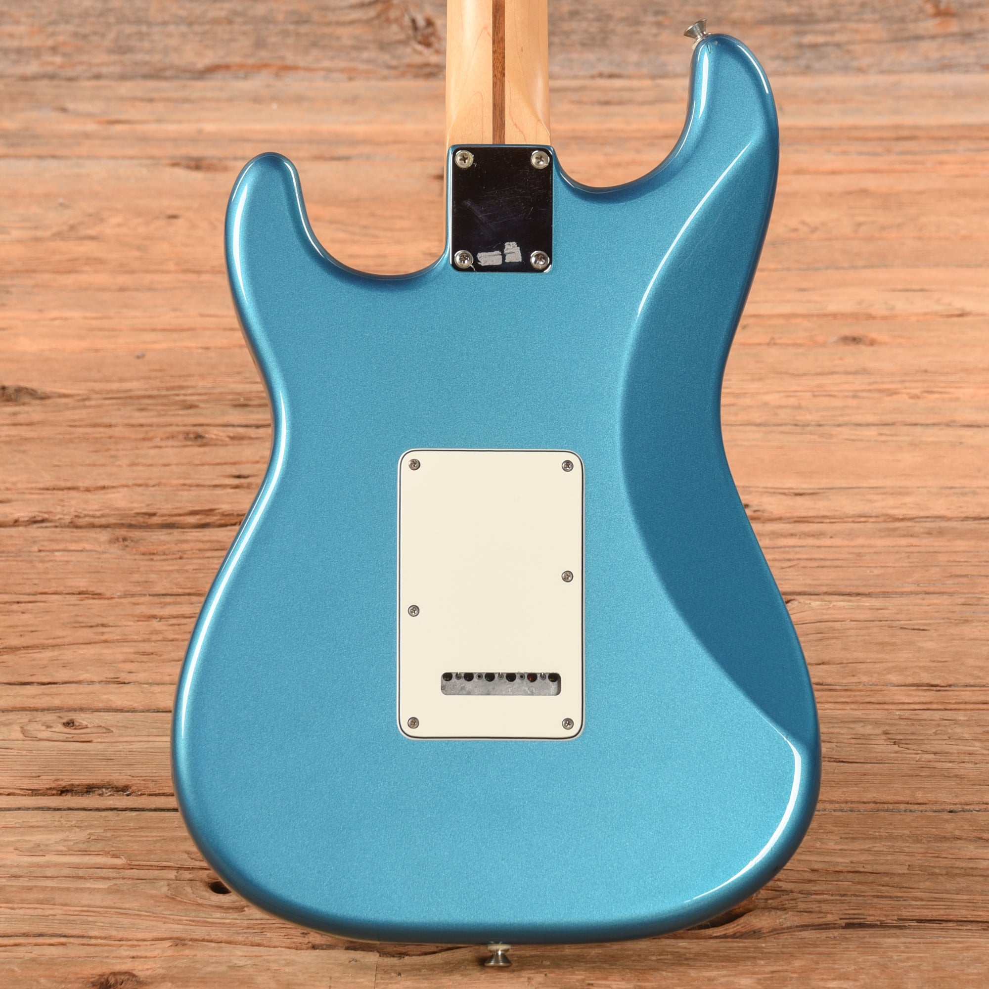 Fender Standard Stratocaster Lake Placid Blue 2017