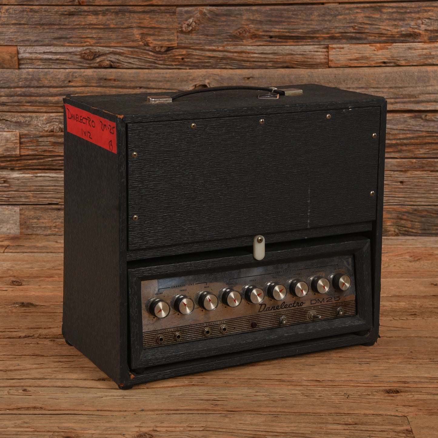 Danelectro DM-25 25-Watt 1x12" Piggyback Guitar Amp  1960s