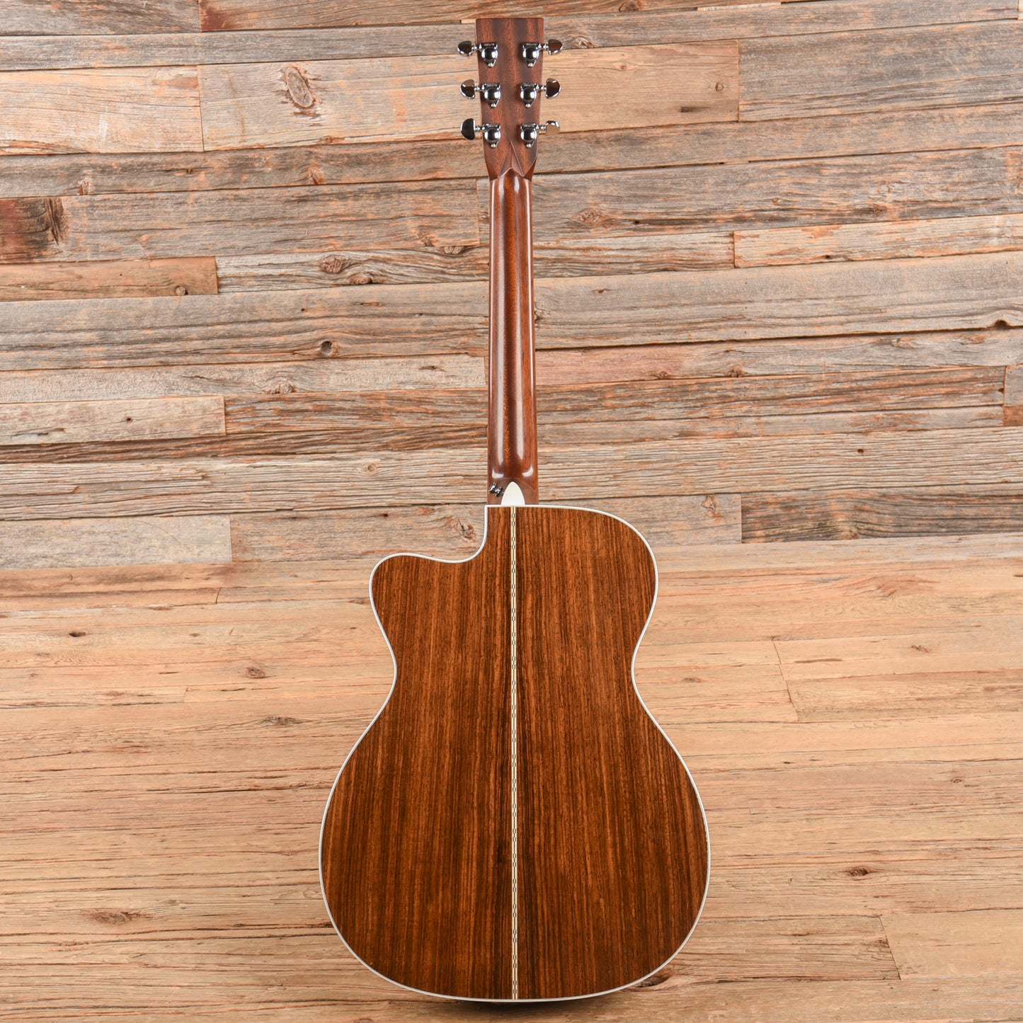 Martin OMC-28E Natural 2013