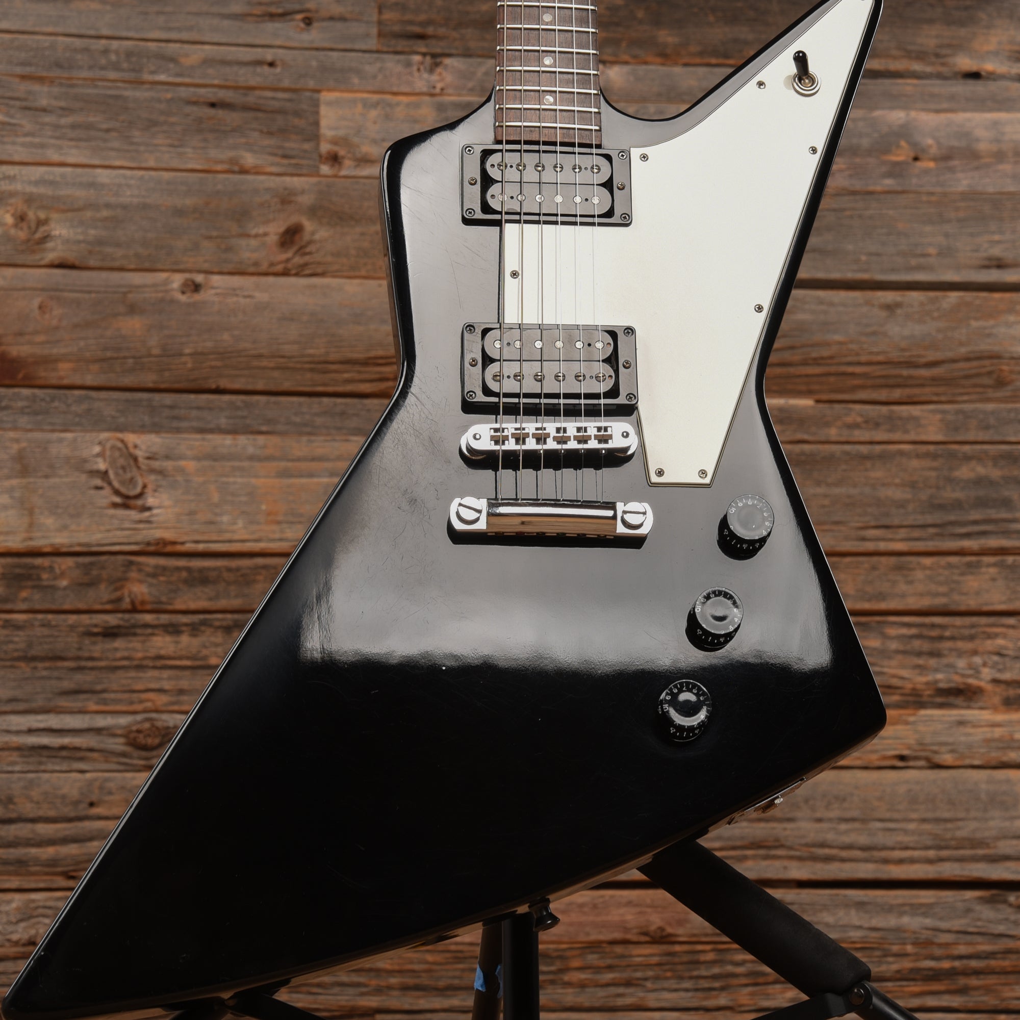 Gibson Explorer Ebony 1993 – Chicago Music Exchange