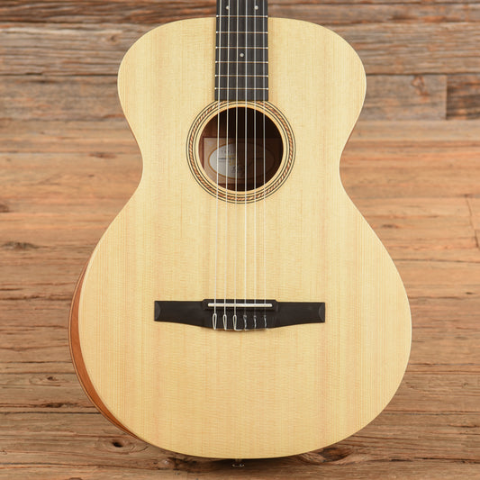 Taylor Academy 12-N Lutz Spruce/Layered Sapele Grand Concert Nylon String