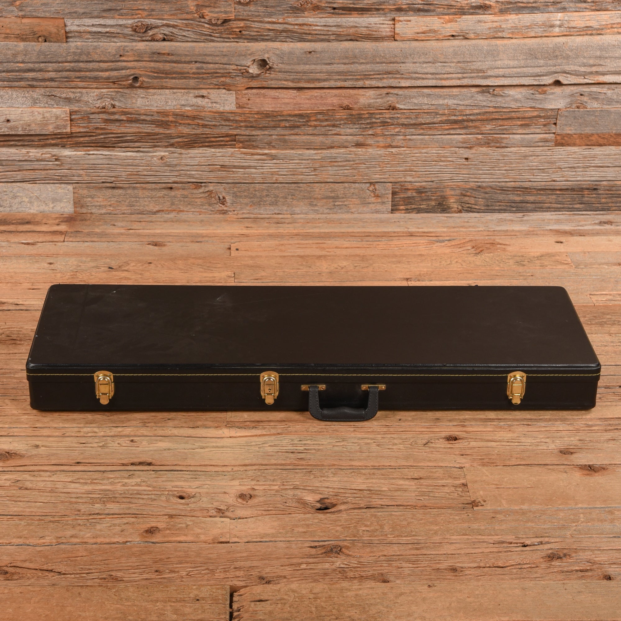 Fender Standard Stratocaster Midnight Wine 2000