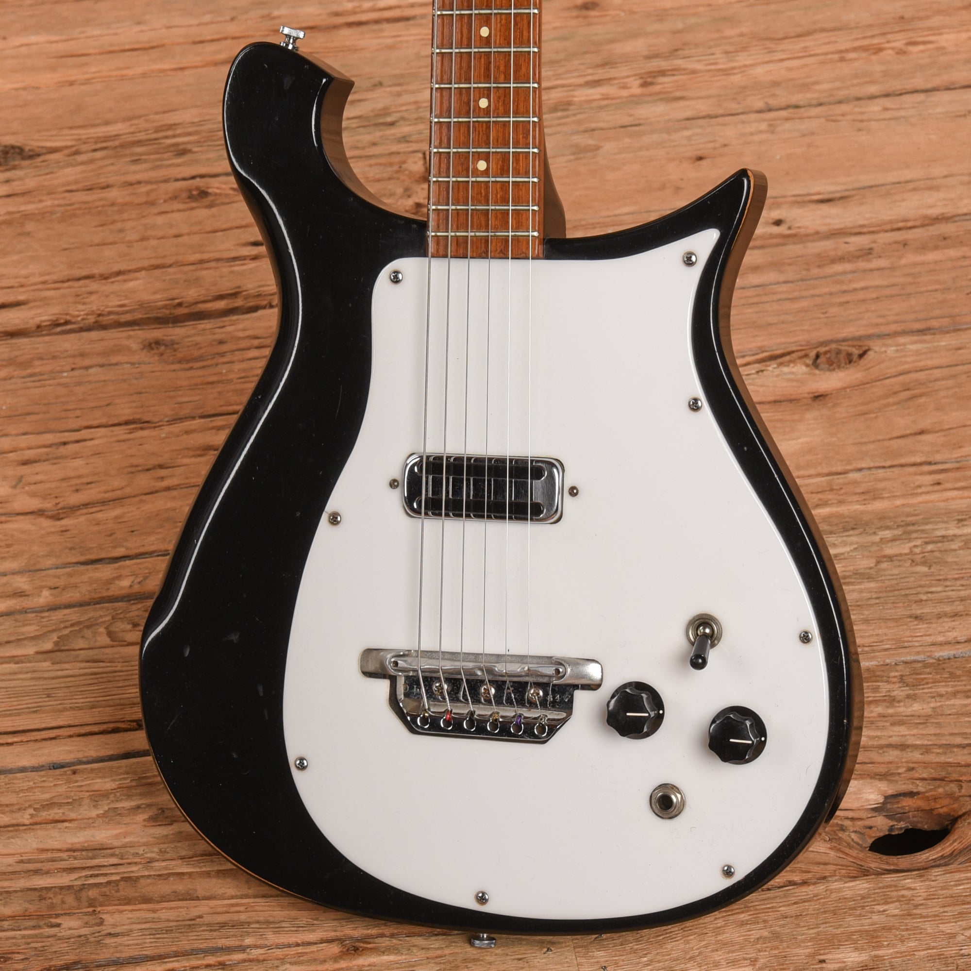 Rickenbacker 425 Jetglo 1964
