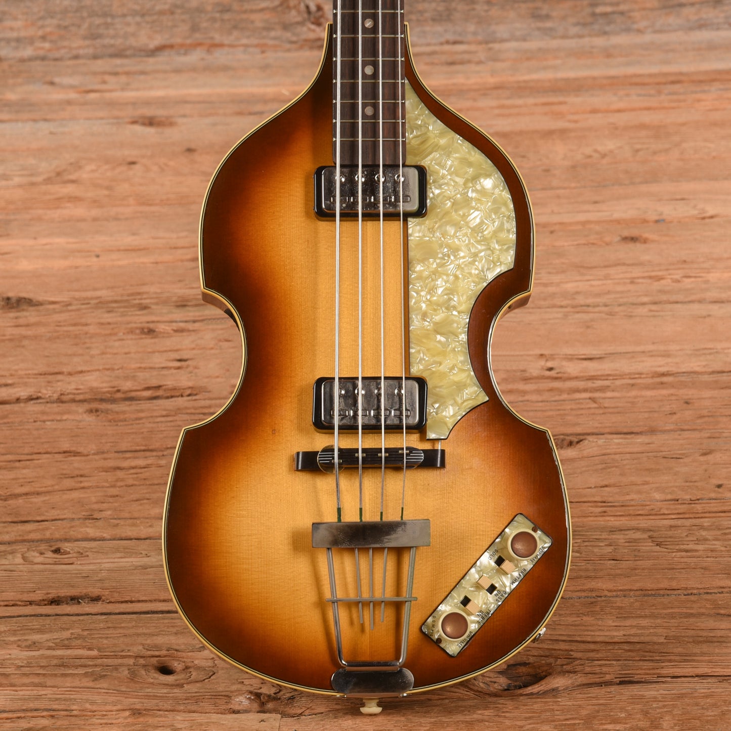 Hofner 500/1 Vintage '62 Reissue Sunburst 2004