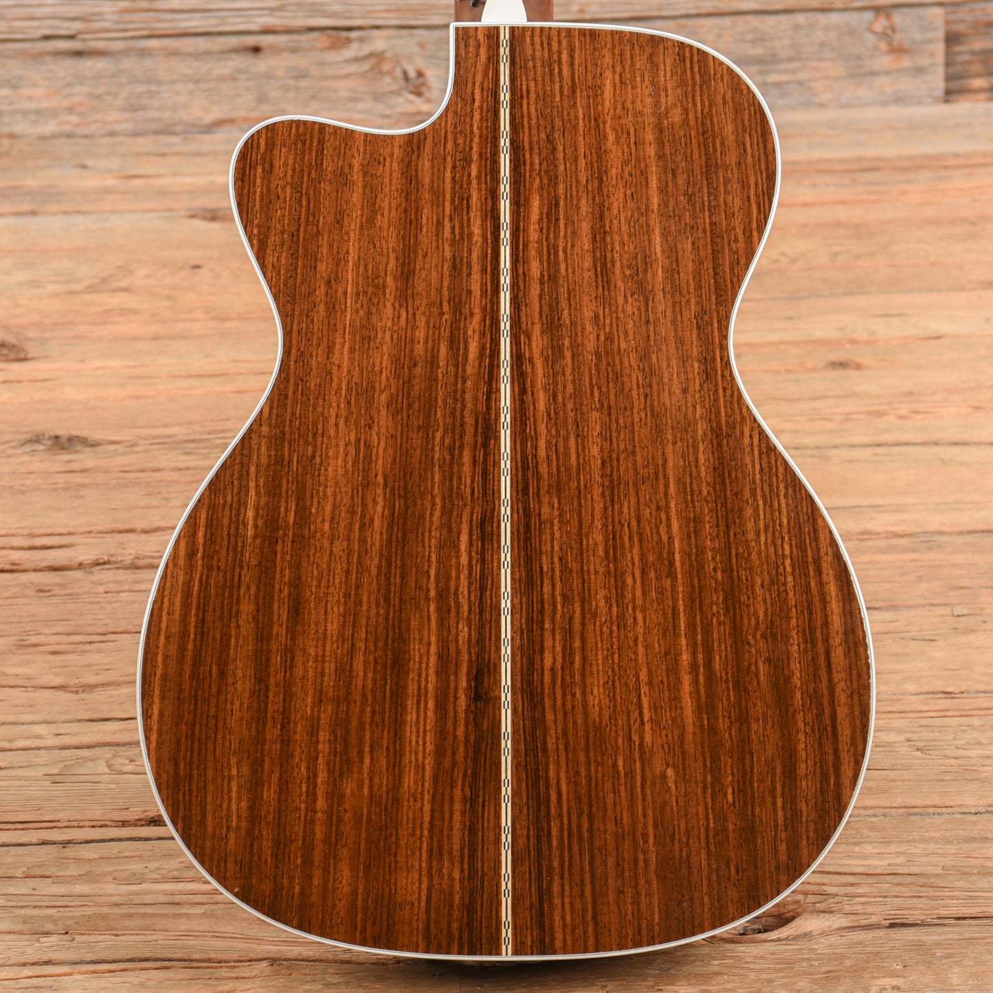 Martin OMC-28E Natural 2013