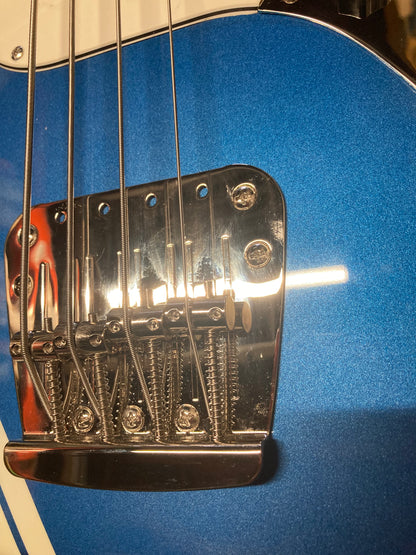 Squier Classic Vibe '60s Competition Mustang Bass Lake Placid Blue w/Olympic White Stripe