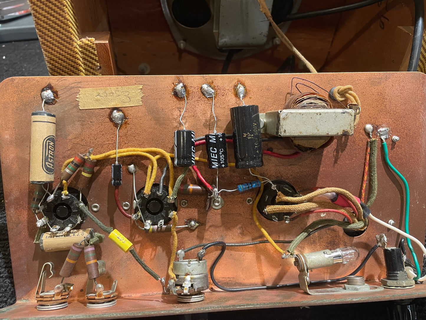 Fender Champ 600 5-Watt 1x6 Guitar Combo Amp  1952