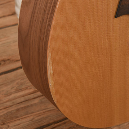 Taylor BBTe Big Baby Taylor Sitka/Walnut Natural ES-B