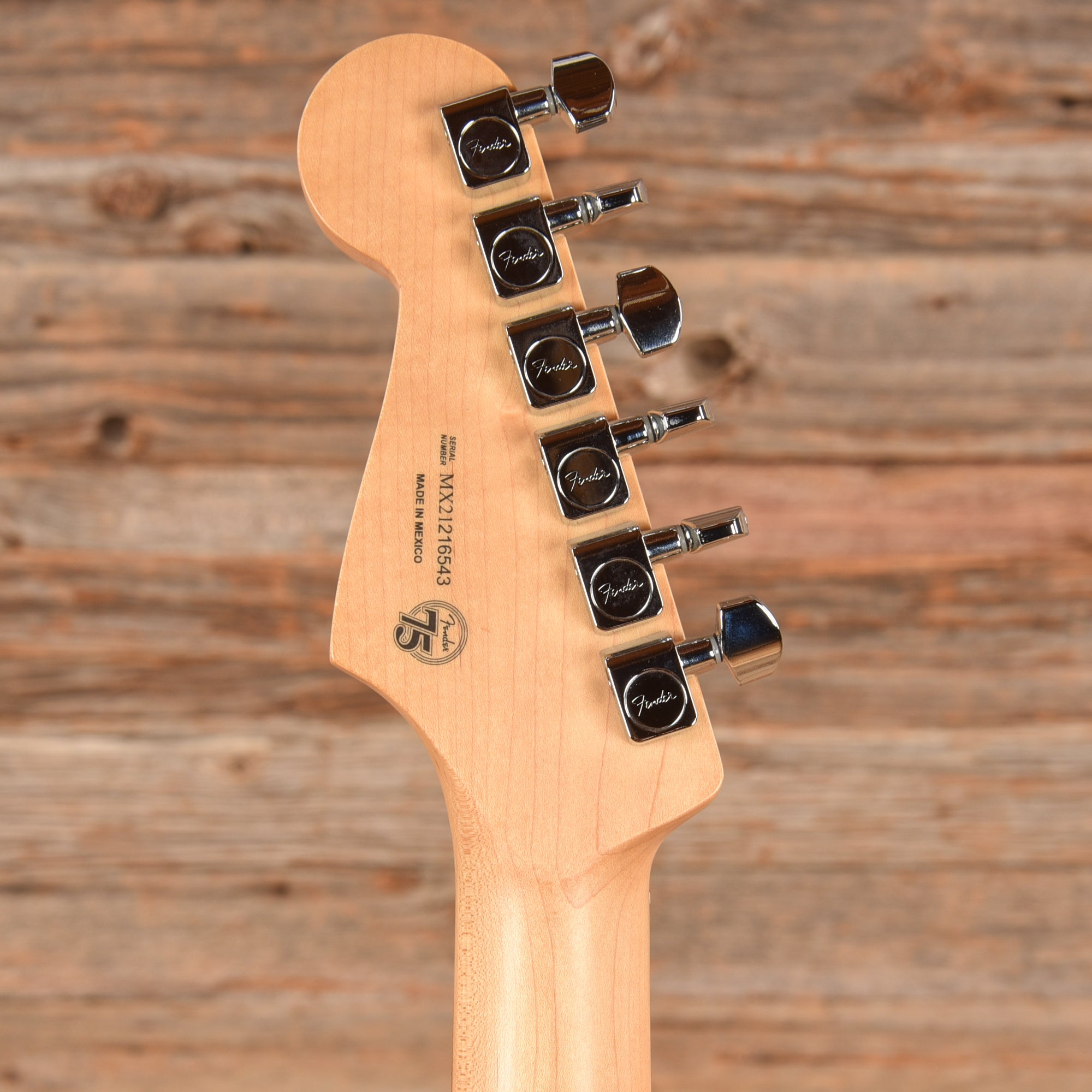 Fender Limited Edition Player Stratocaster Shell Pink 2021