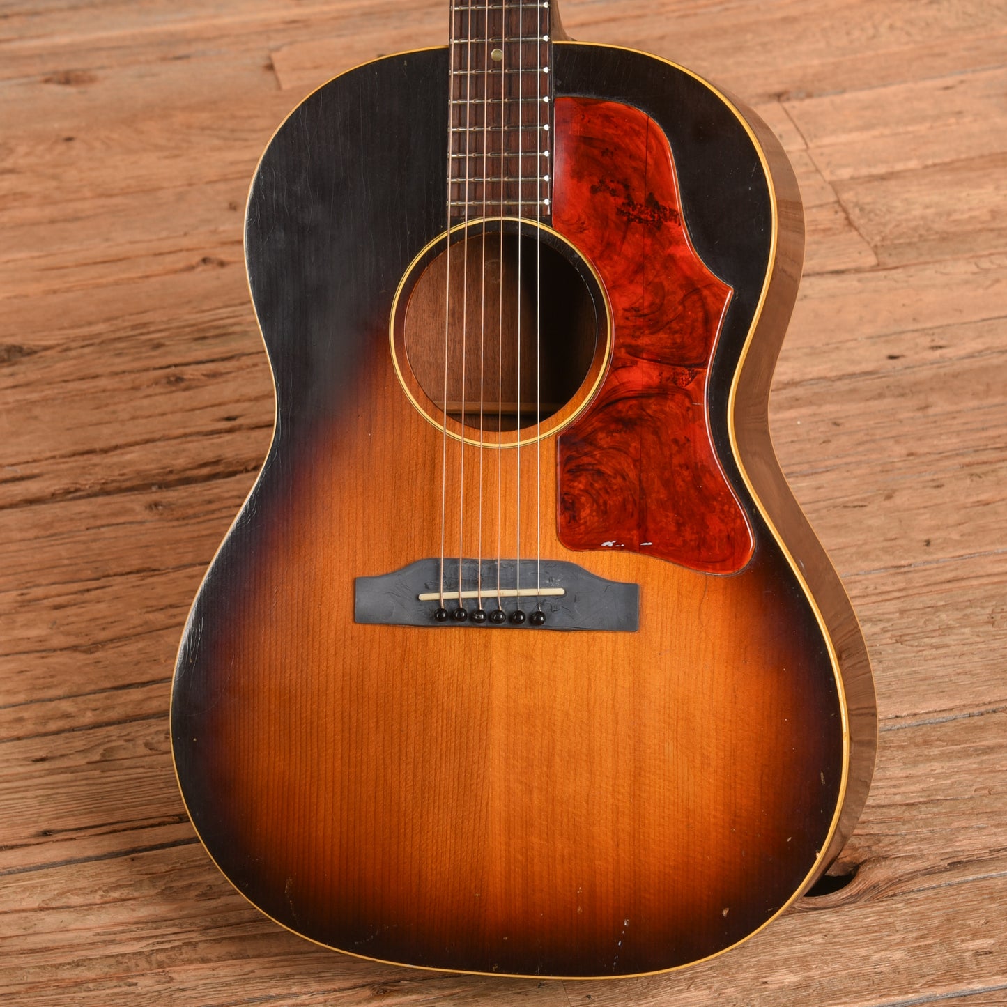 Gibson LG-1 Sunburst 1964