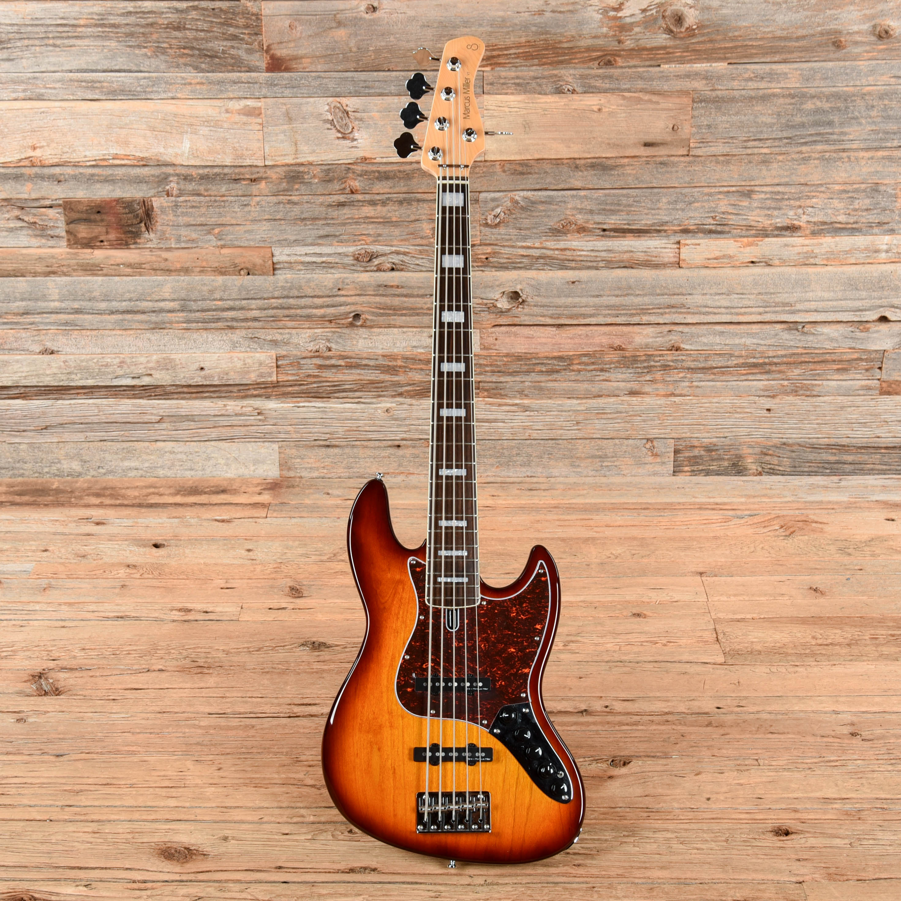 Sire Marcus Miller V7 5-String Sunburst 2024