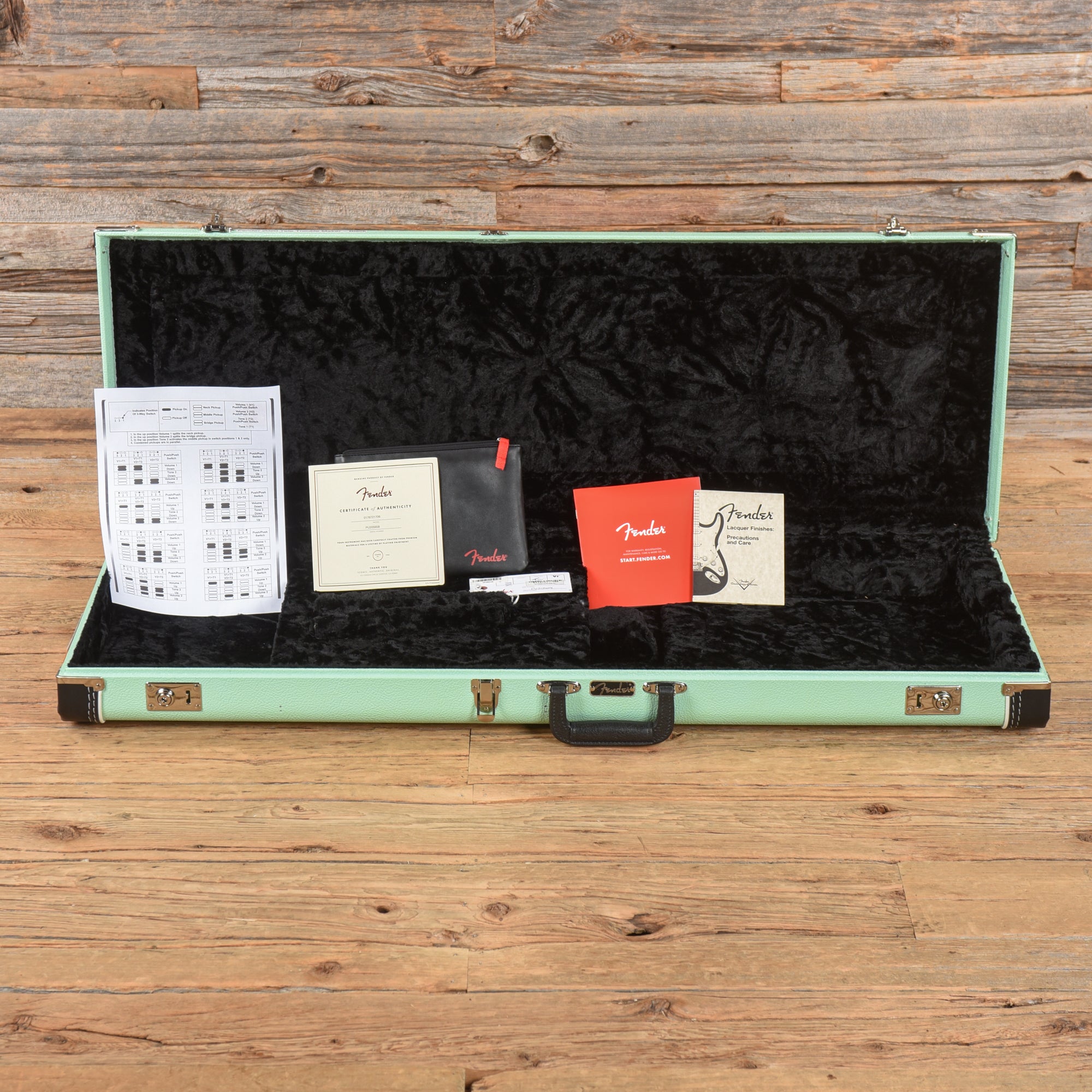 Fender Parallel Universe Troublemaker II Telecaster Black 2020