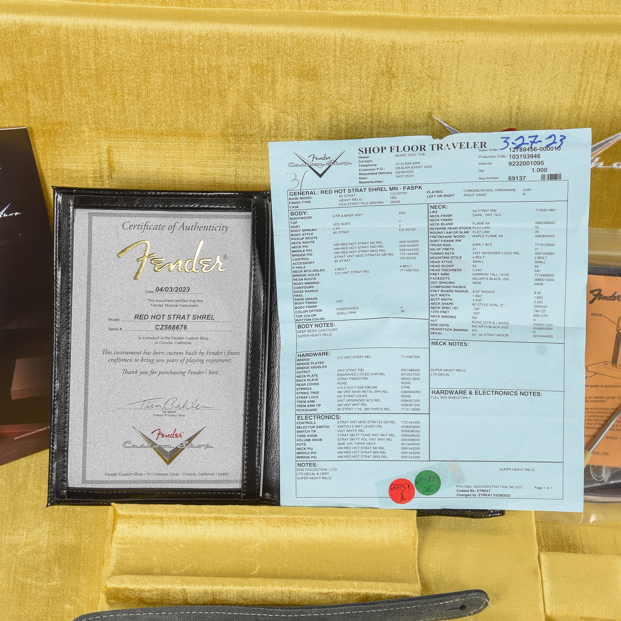 Fender Custom Shop Red Hot Stratocaster Super Heavy Relic Aged Faded Shell Pink 2023