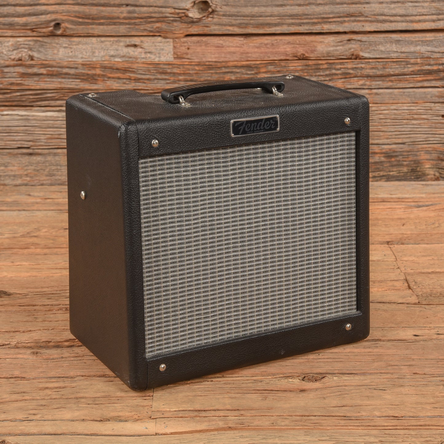 Fender Pro Junior III 15-Watt 1x10" Guitar Combo