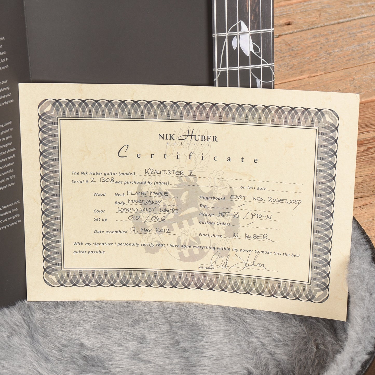 Nik Huber Krautster 2 Worn Vintage White 2012