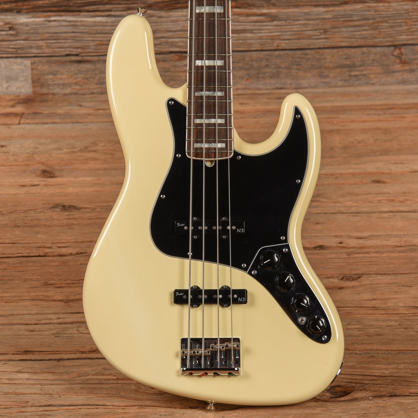 Fender American Deluxe Jazz Bass White 2013