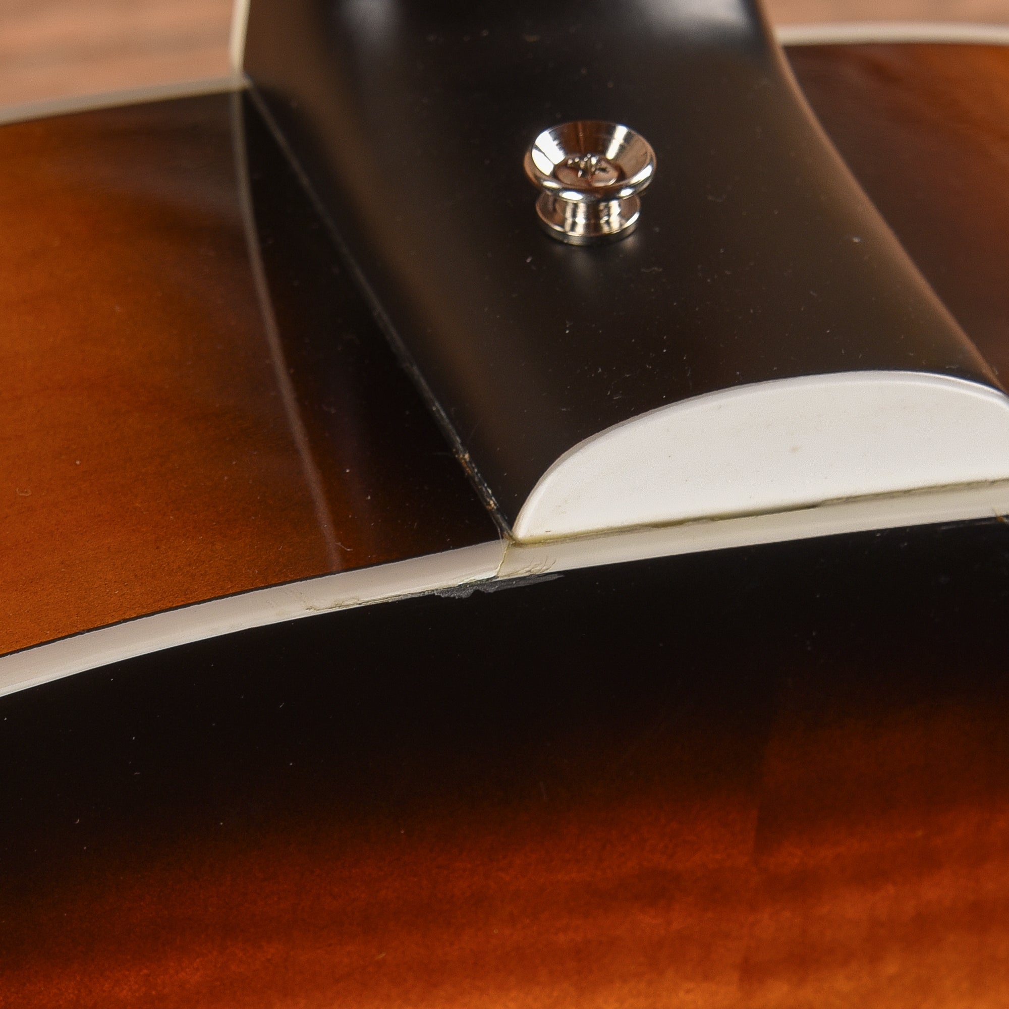 Guild Westerly F-2512E Archback Deluxe Maple Jumbo 12-String Antique Burst