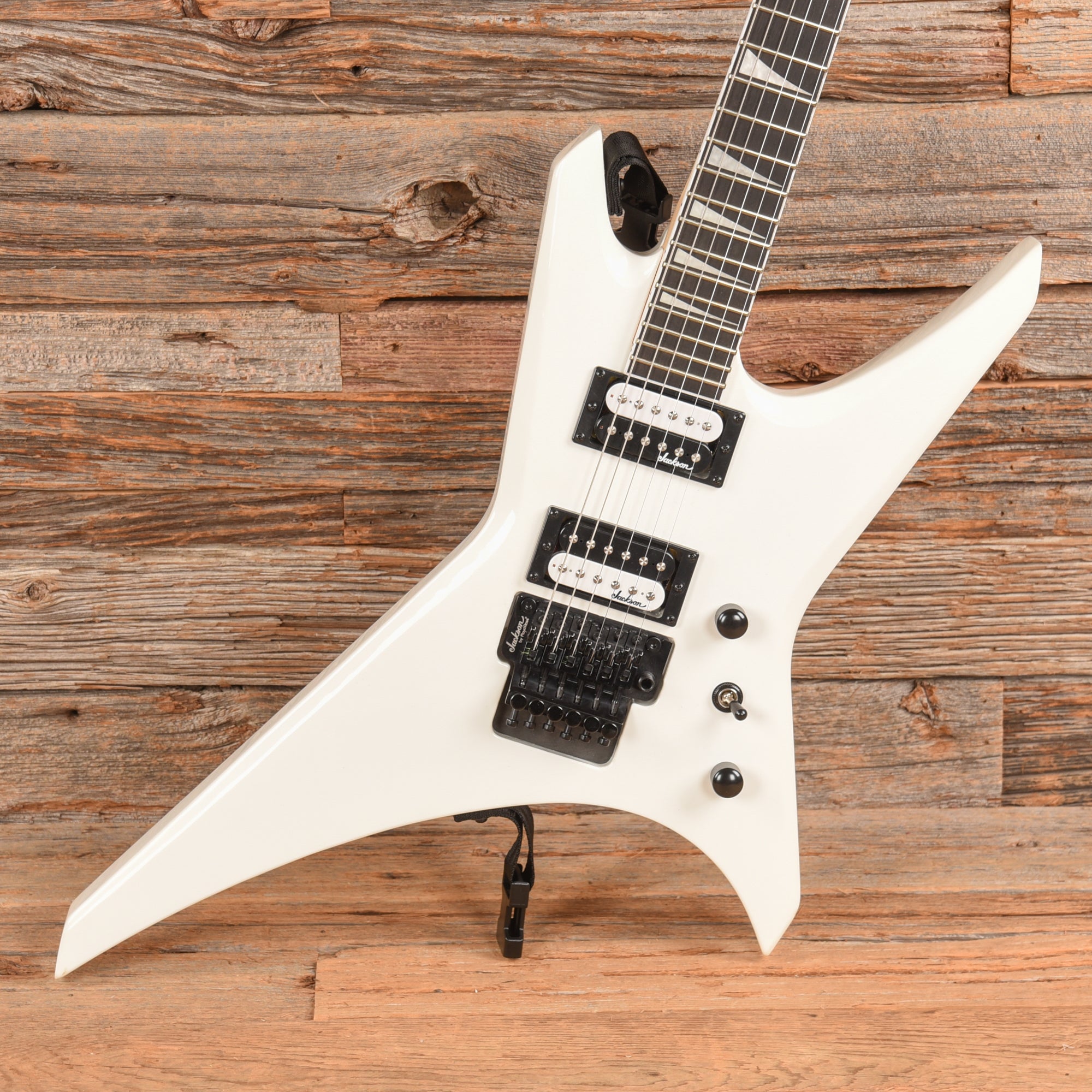 Jackson JS Series JS32 Warrior White 2018