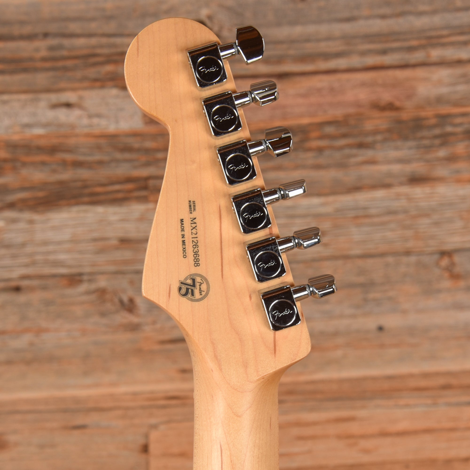 Fender Limited Edition Player Stratocaster Shell Pink 2021