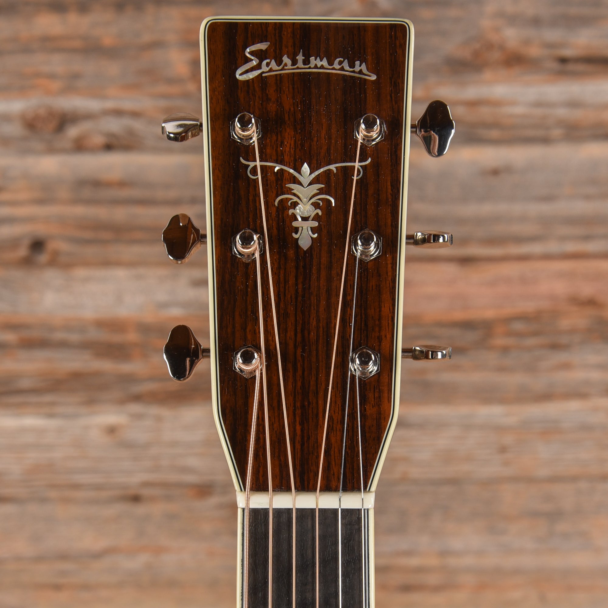 Eastman DT30OM Natural