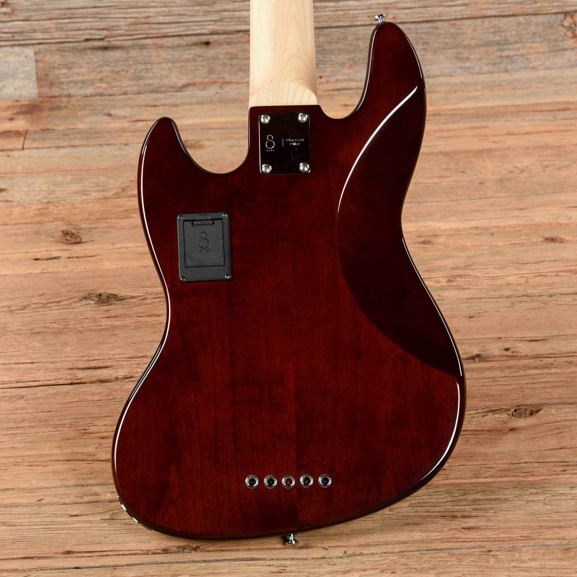 Sire Marcus Miller V7 5-String Sunburst 2024