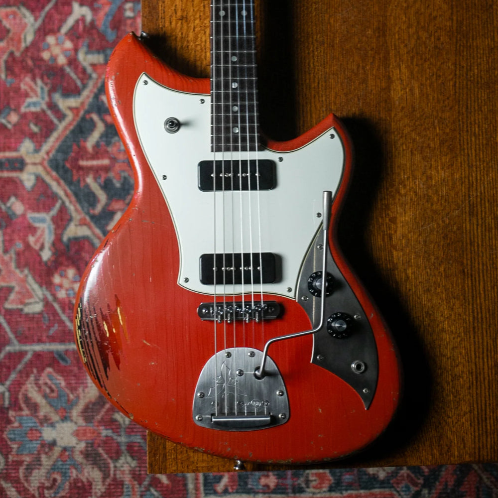 Novo Dealer Limited Nucleus Serus J Fiesta Red Over '64 3-Tone Burst Medium Distress