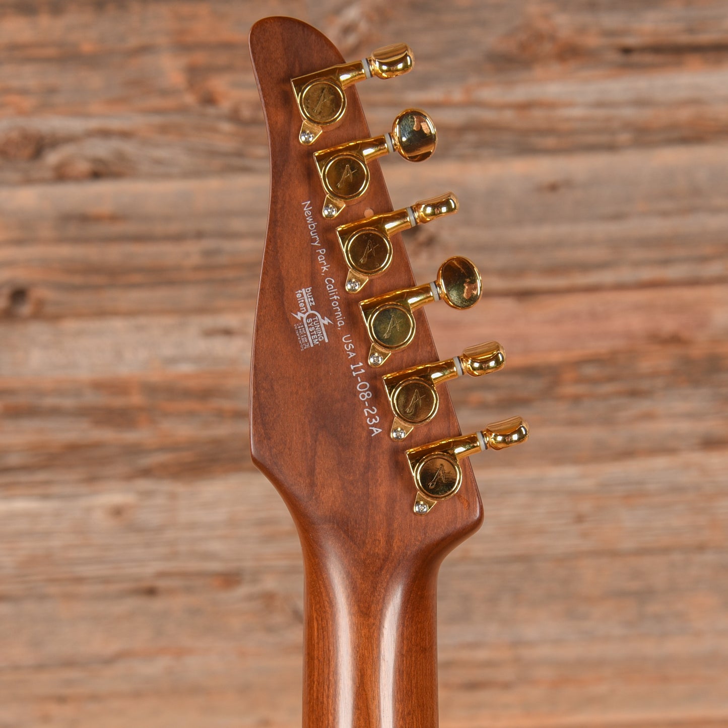 Tom Anderson Top T Icon Walnut 2023