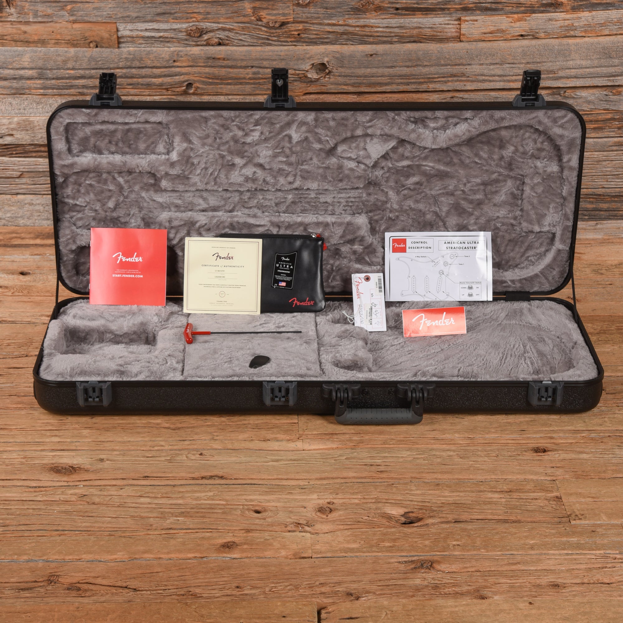 Fender American Ultra Stratocaster Arctic Pearl 2022