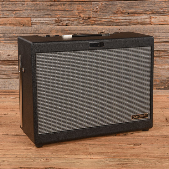 Fender FR-12 Powered Speaker Cabinet