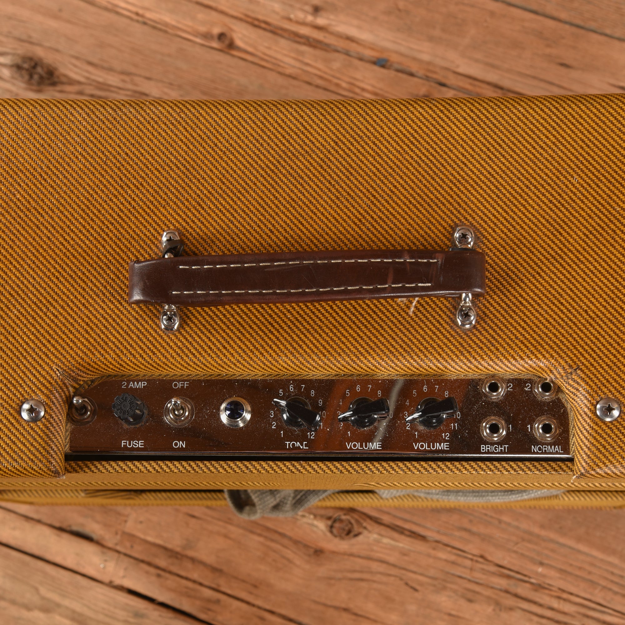 Victoria Double Deluxe 40-Watt 2x12