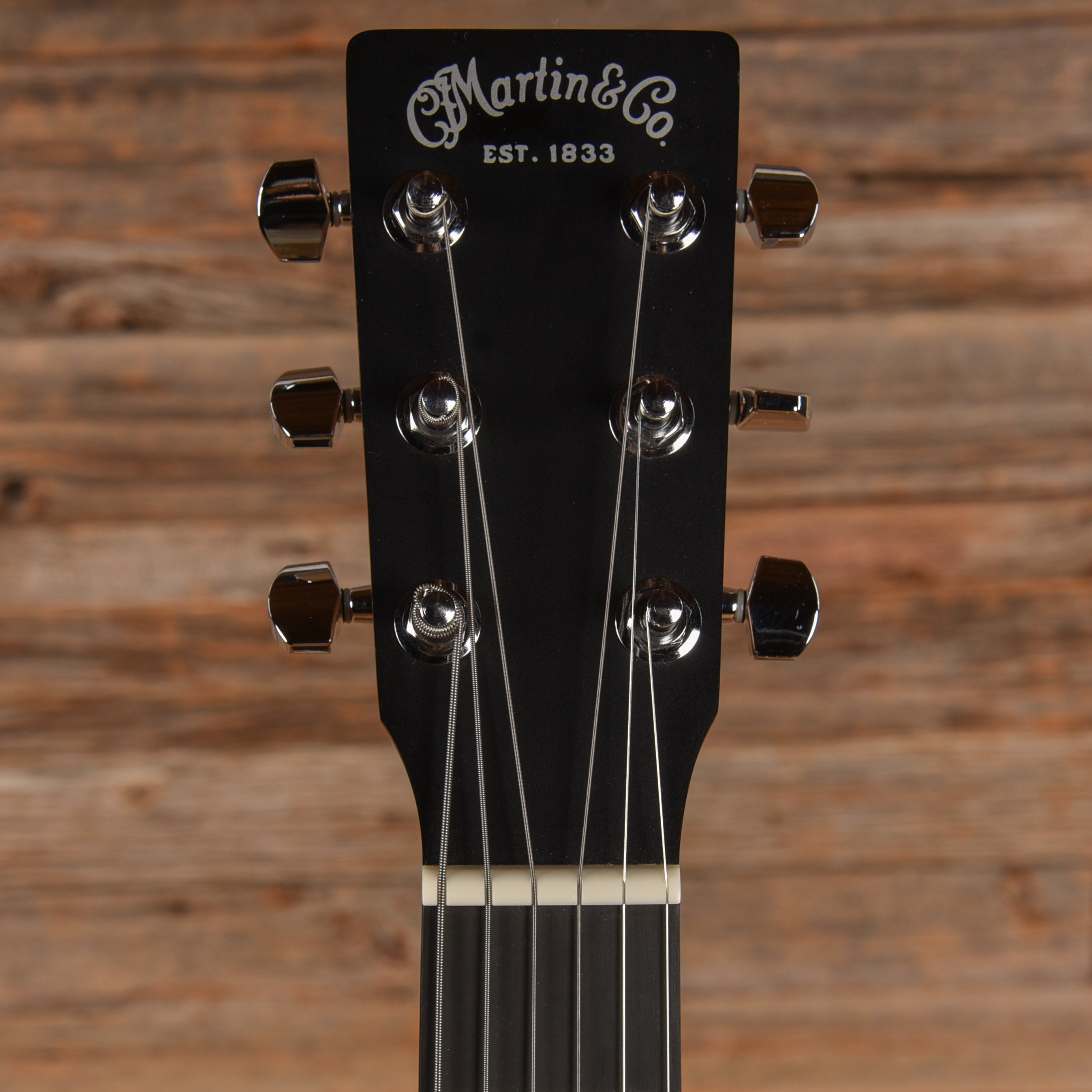 Martin DJR-10E Dreadnought Junior Sunburst