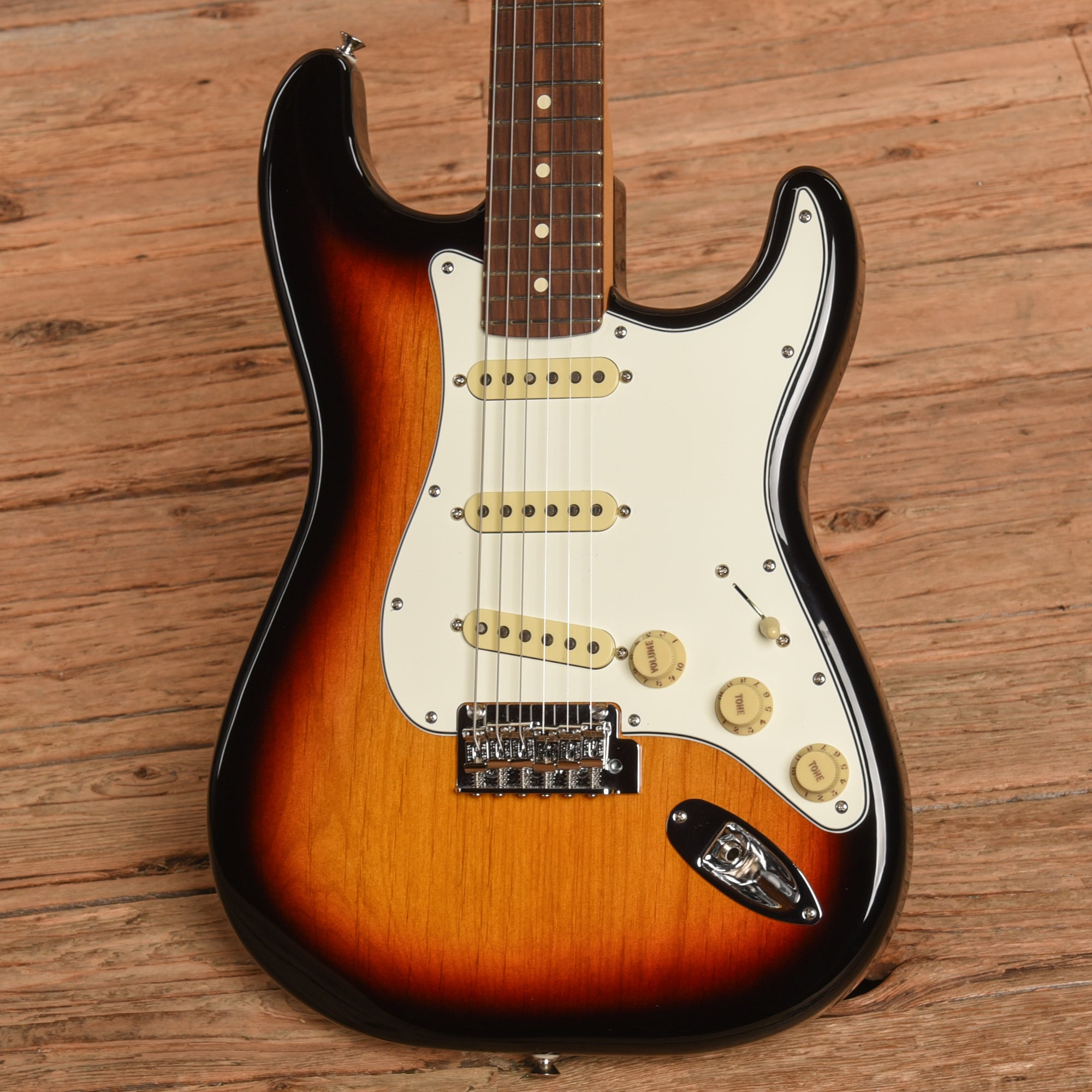 Fender Player II Stratocaster 3-Color Sunburst 2024