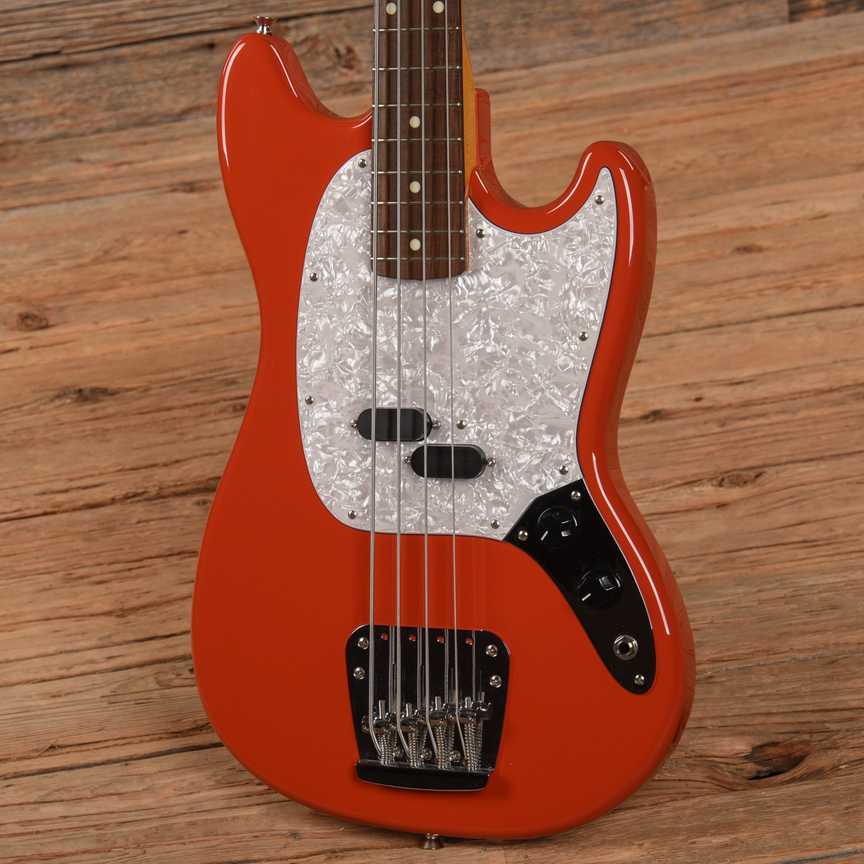 Fender Japan Mustang Bass Fiesta Red 2008 – Chicago Music Exchange