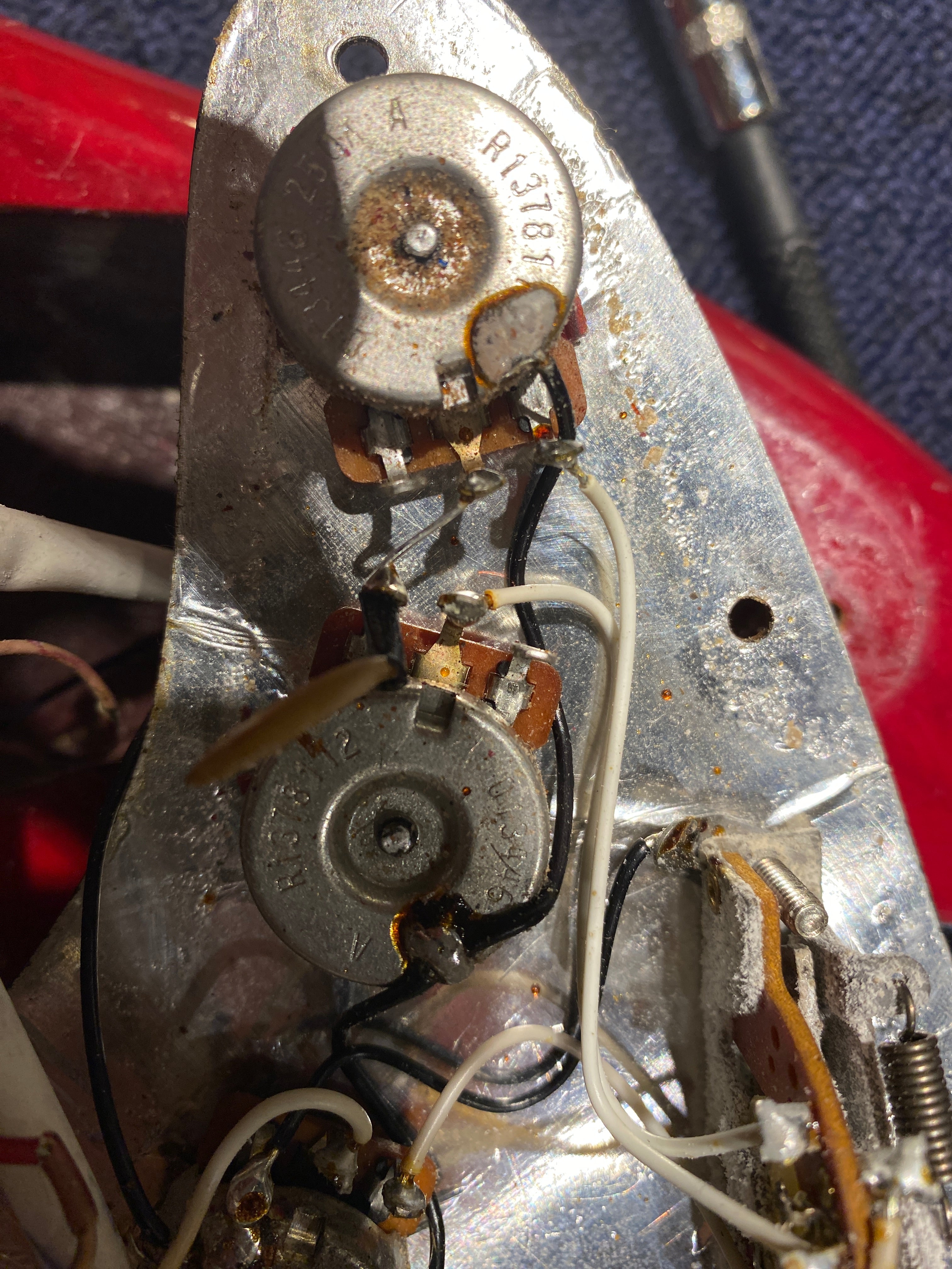 Fender Stratocaster Transparent Red 1981