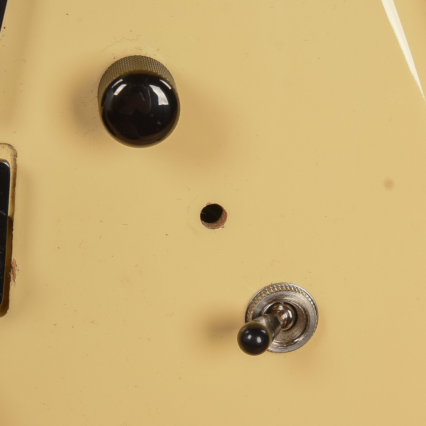 Kramer Baretta White 1987